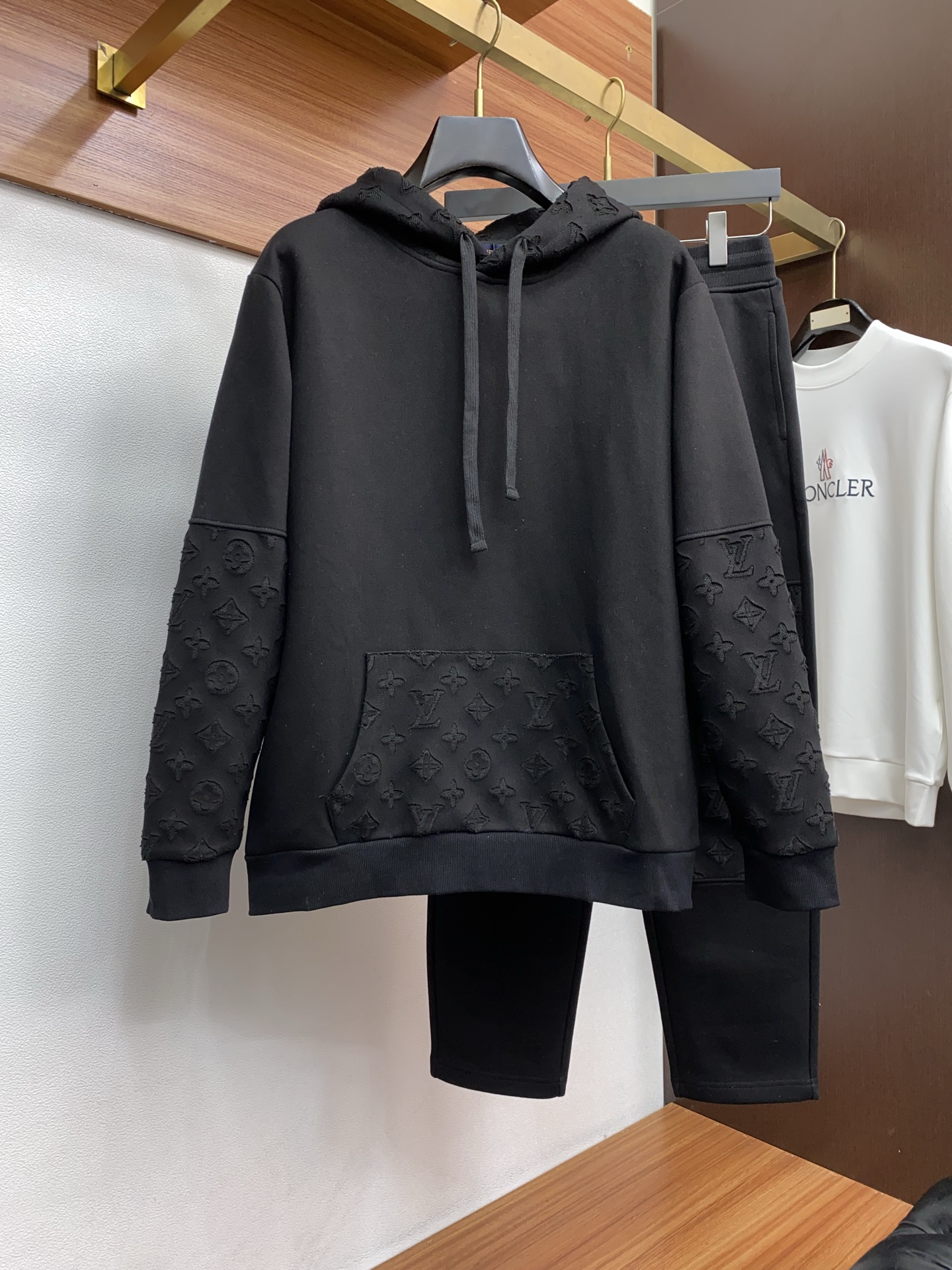 Louis Vuitton Male Hoodie Cotton S-xl