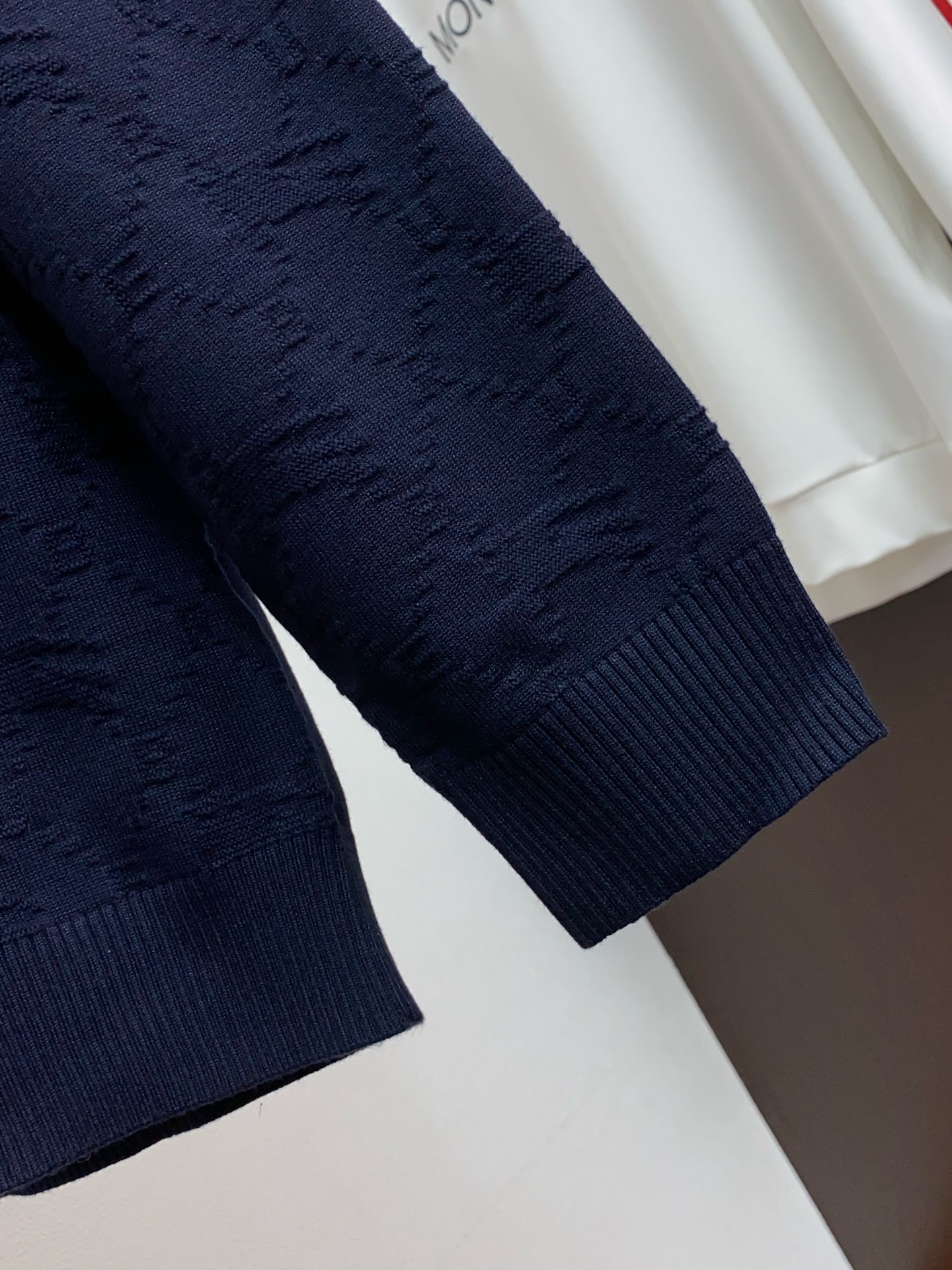 Burberry Male Basic Clothing Wool