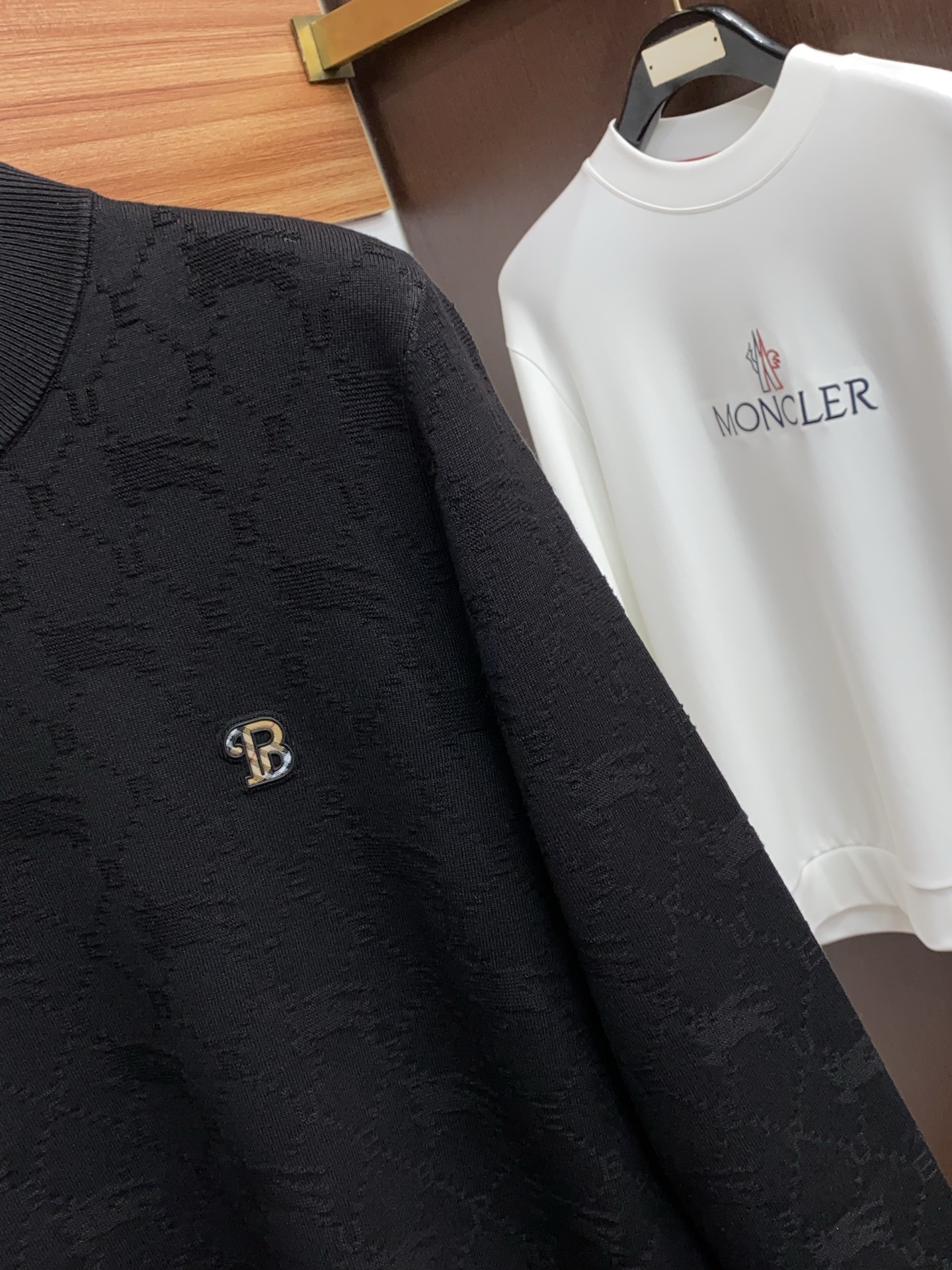 Burberry Male Basic Clothing Wool