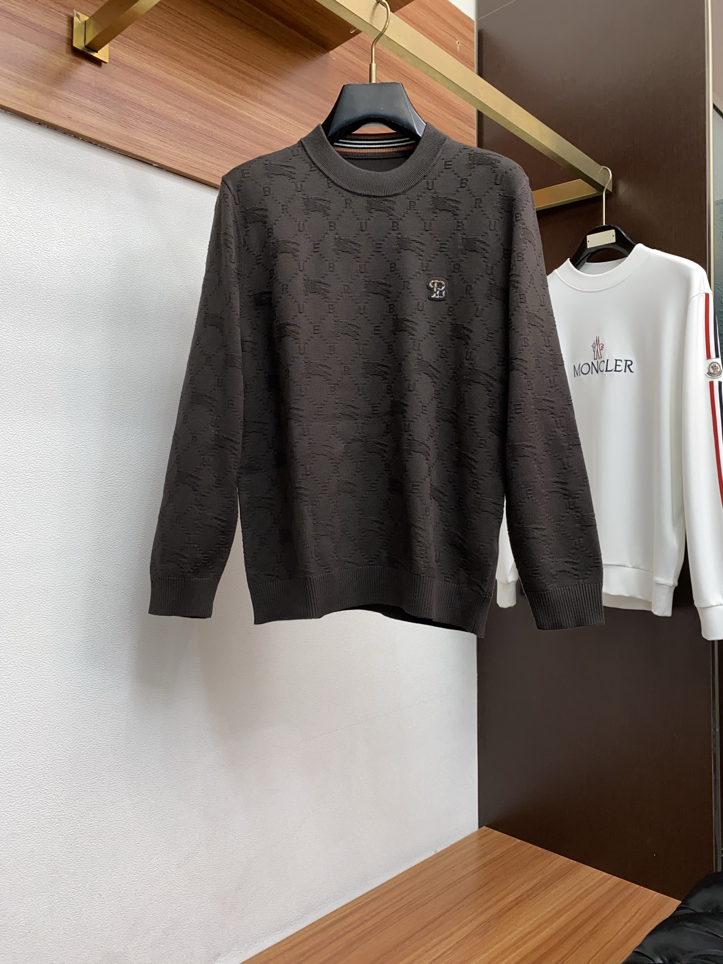 Burberry Male Basic Clothing Wool