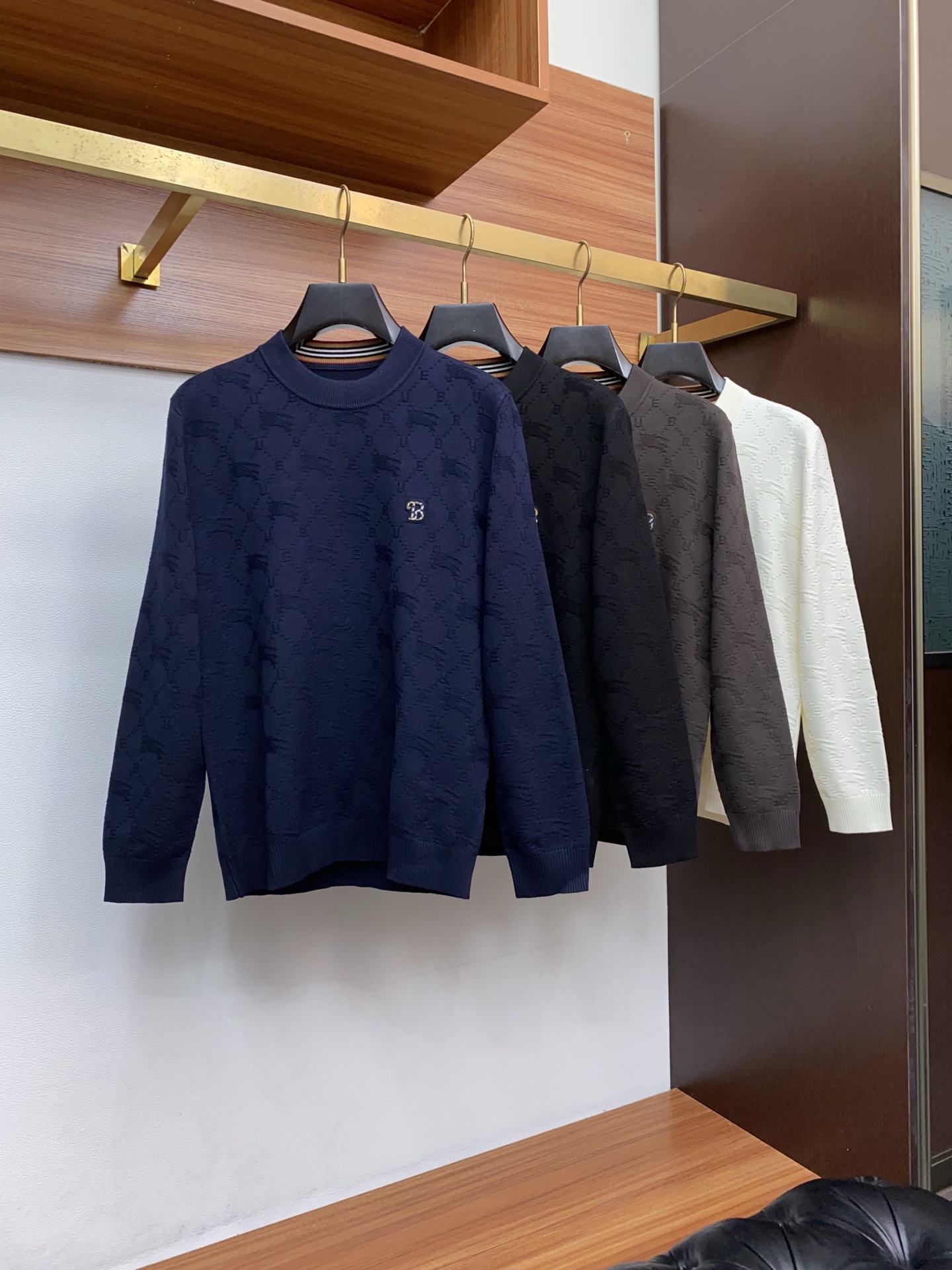 Burberry Male Basic Clothing Wool