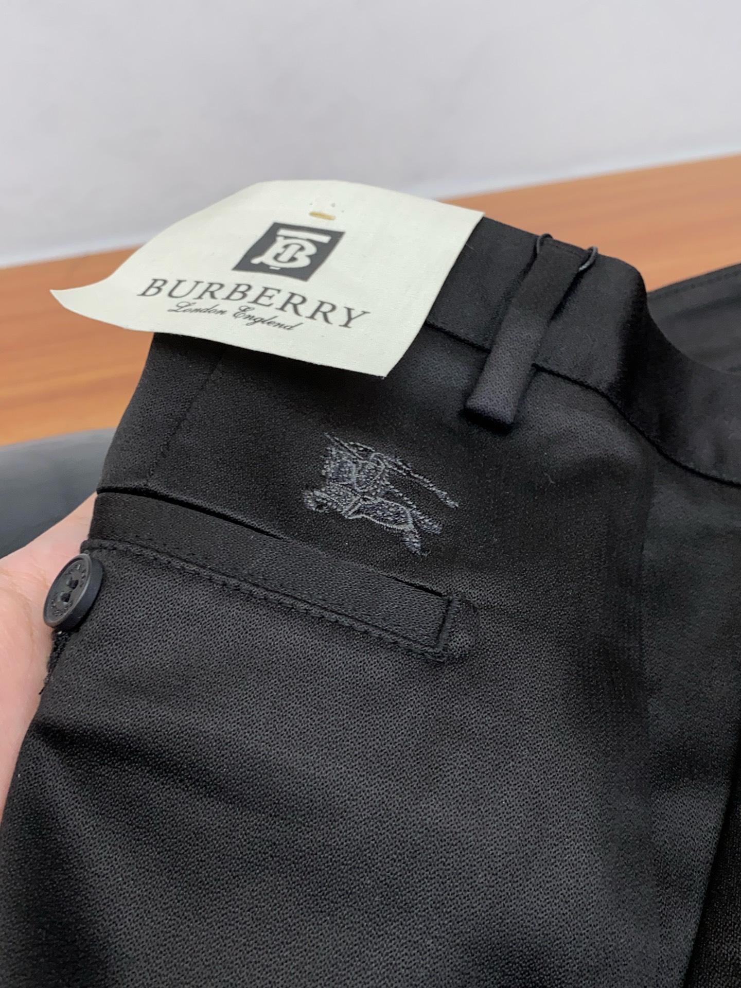 Burberry Male Basic Clothing S-l