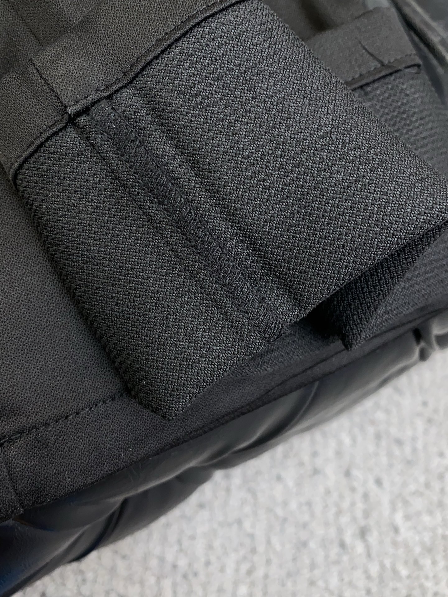 Burberry Male Basic Clothing S-l