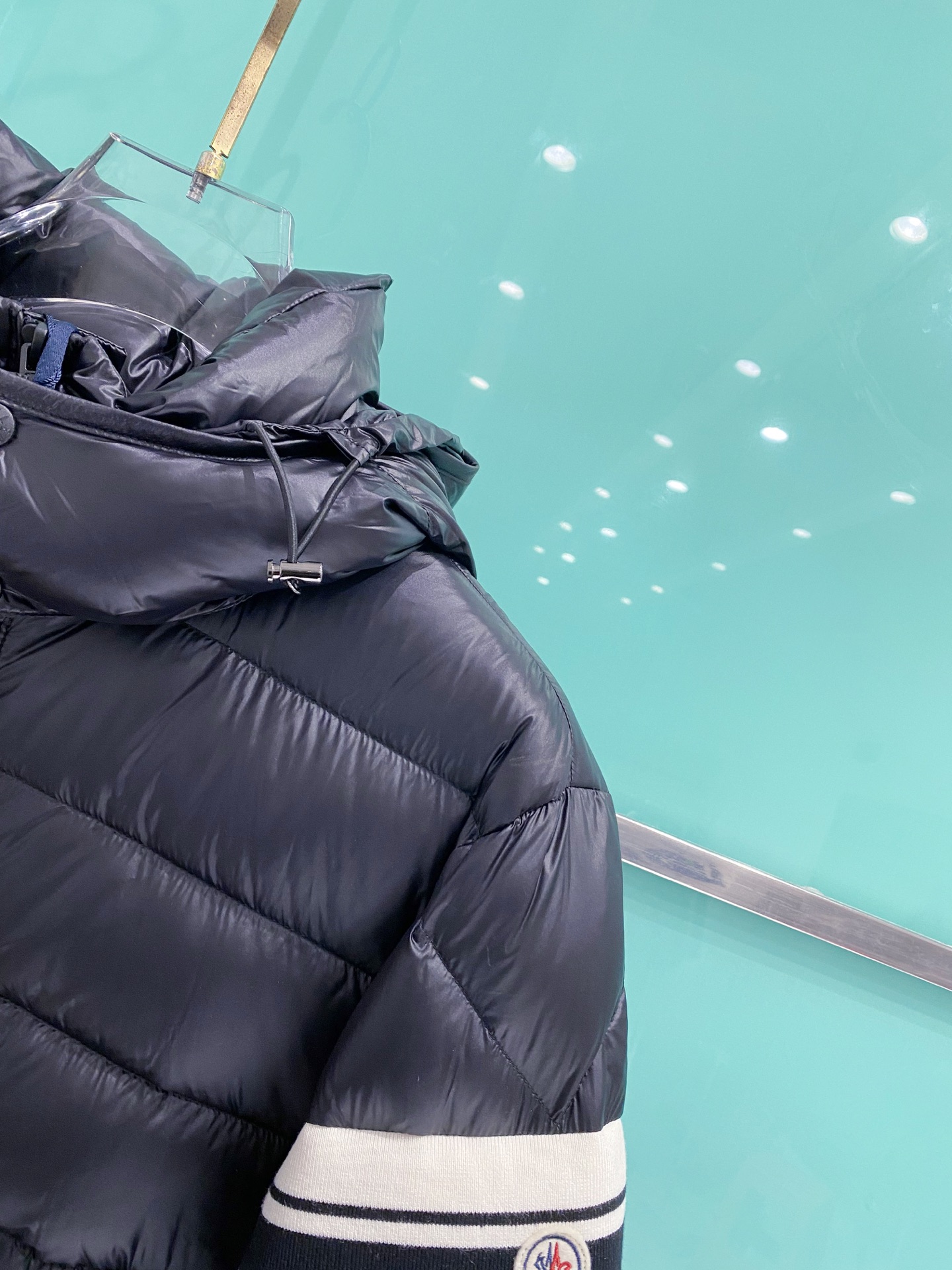 Moncler Down Jacket White Duck Down Black Hooded M-l