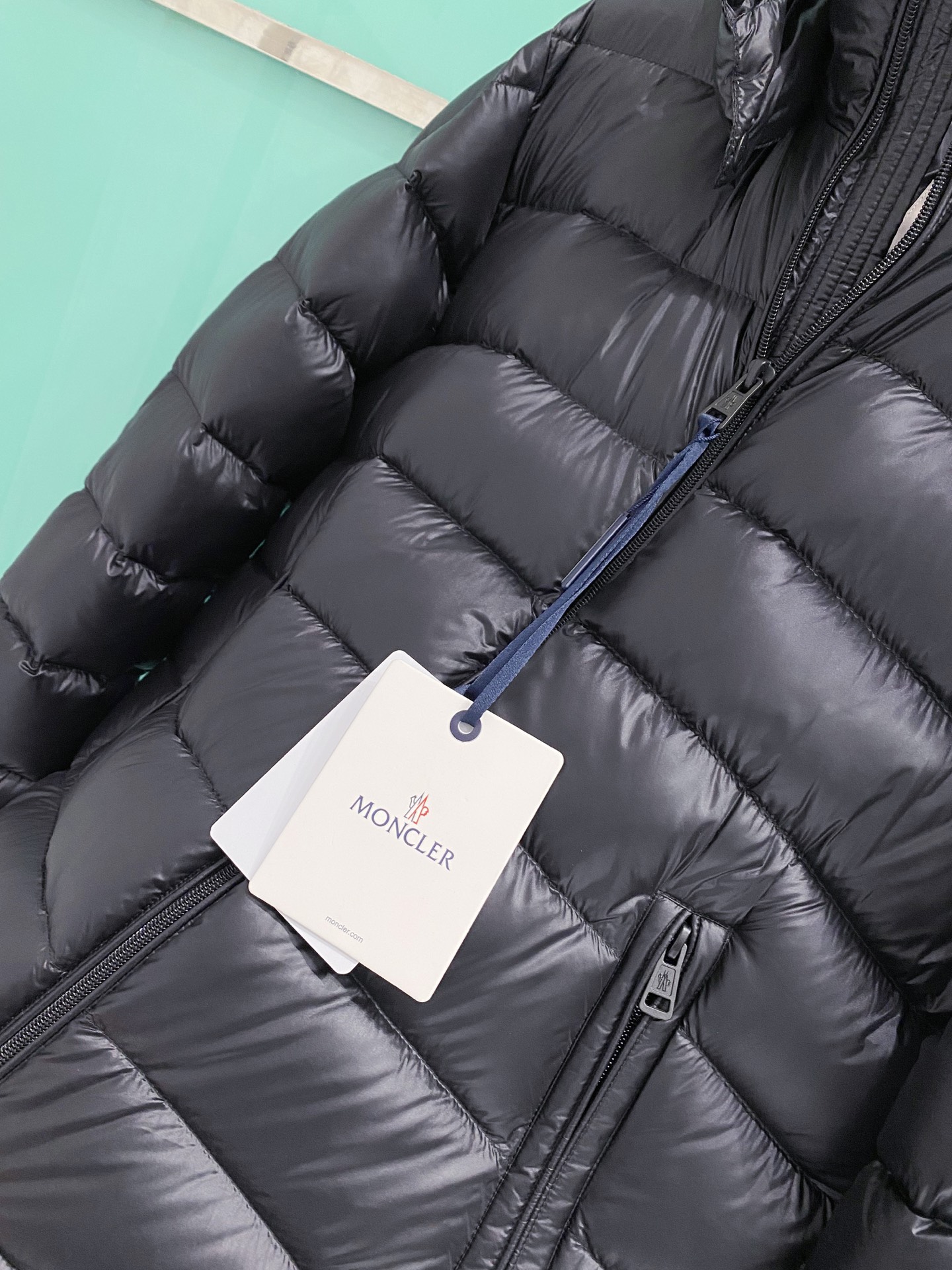 Moncler Down Jacket White Duck Down Black Hooded M-l