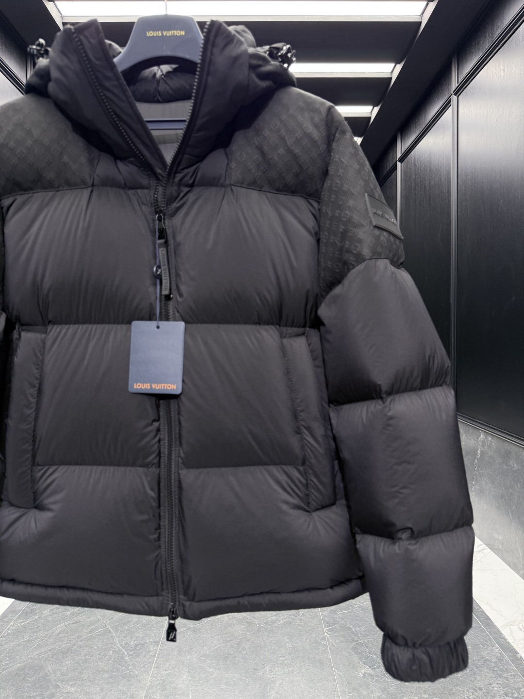 Louis Vuitton Down Jacket Goose Down Black Hooded S-m-l