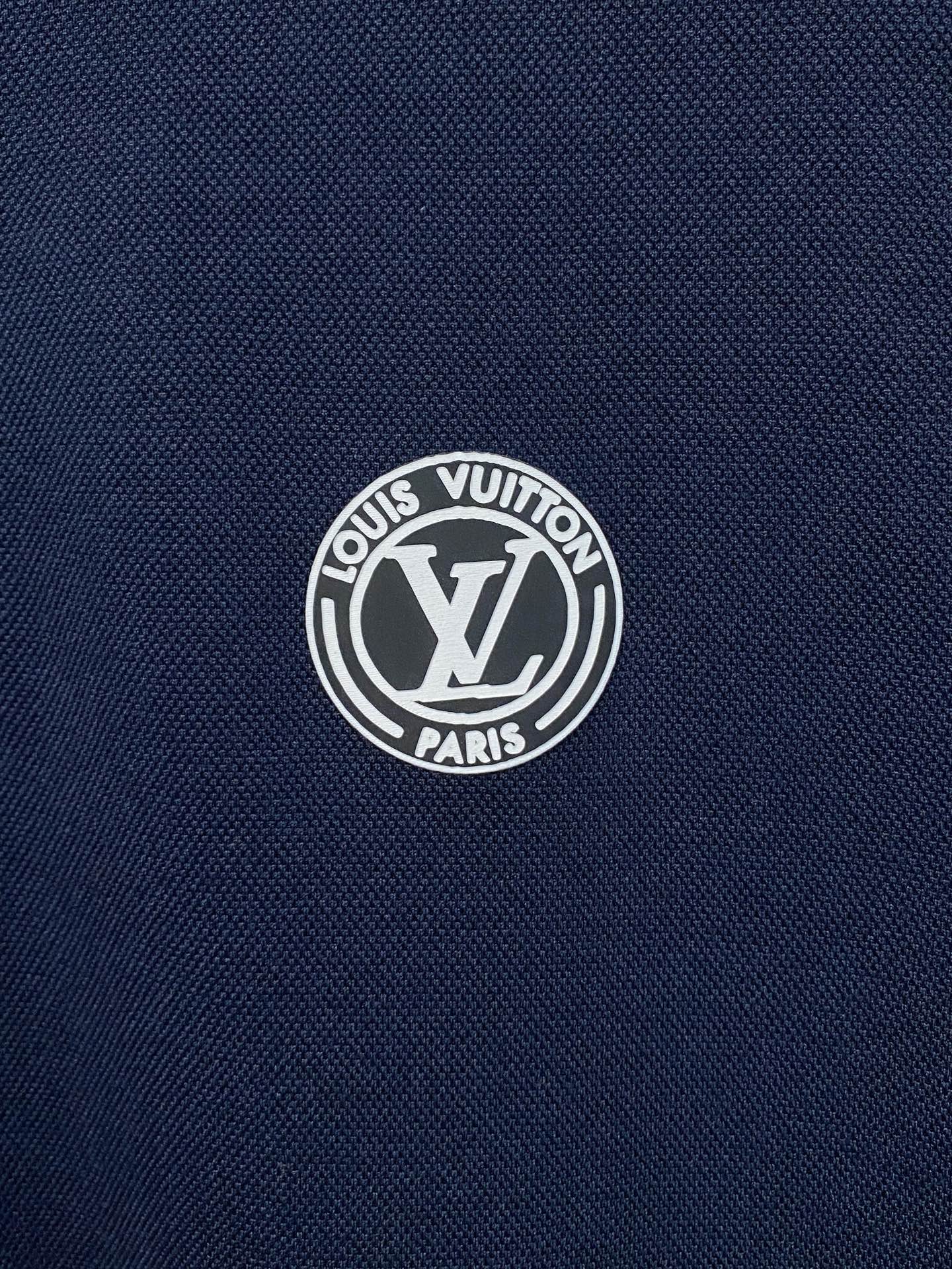 Louis Vuitton Basic Clothing S-m-l-xl