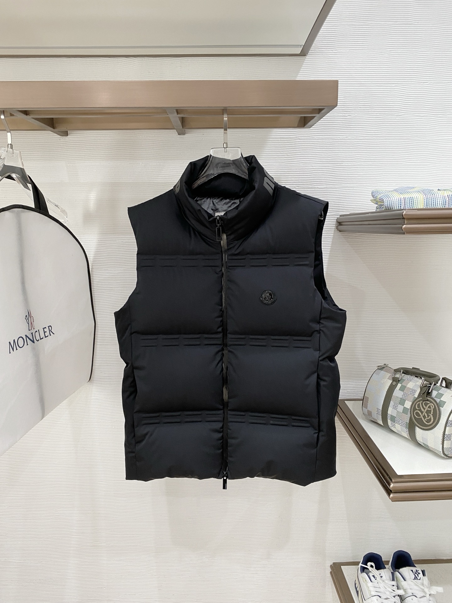 Moncler Female Down Vest Black S-m-l
