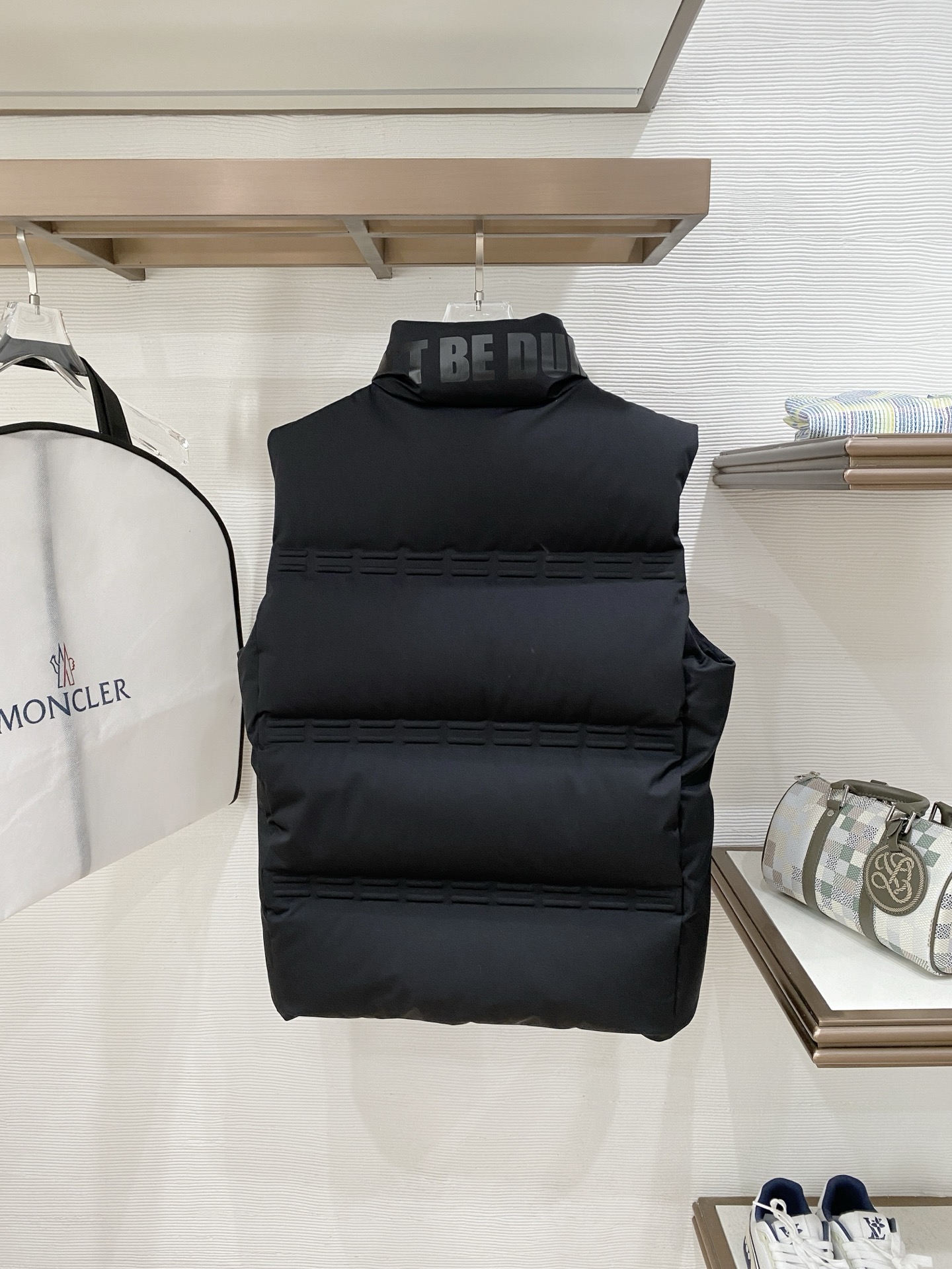 Moncler Female Down Vest Black S-m-l