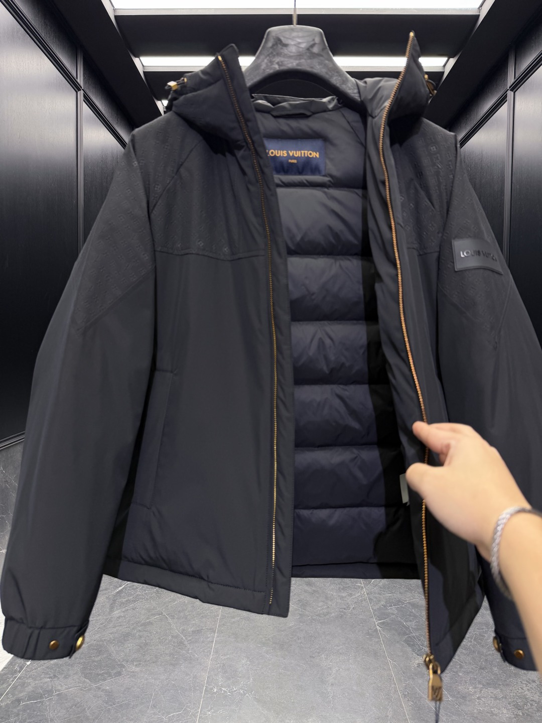 Louis Vuitton Down Jacket Goose Down Black Hooded S-m-l