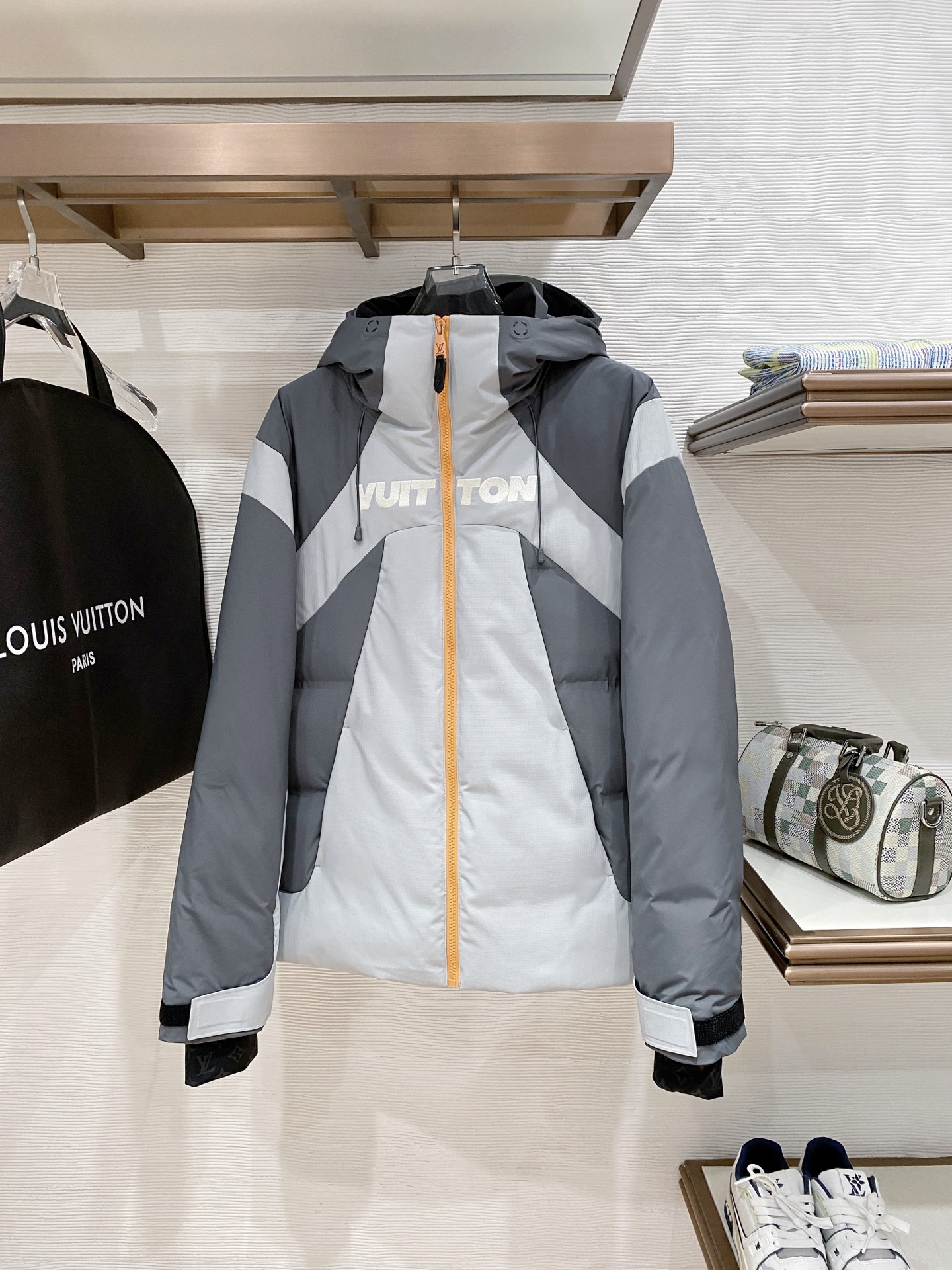 Louis Vuitton Couple Down Jacket Knitted Gray Hooded S-m-l