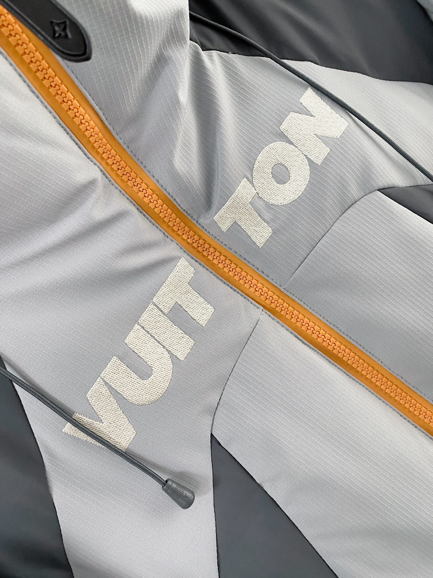 Louis Vuitton Couple Down Jacket Knitted Gray Hooded S-m-l