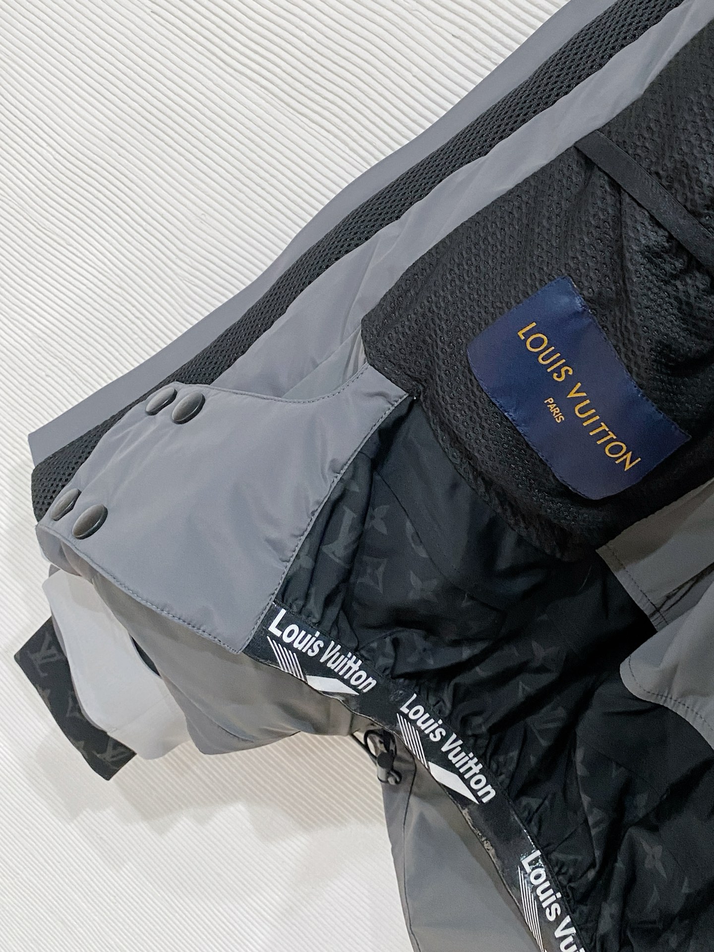 Louis Vuitton Couple Down Jacket Knitted Gray Hooded S-m-l