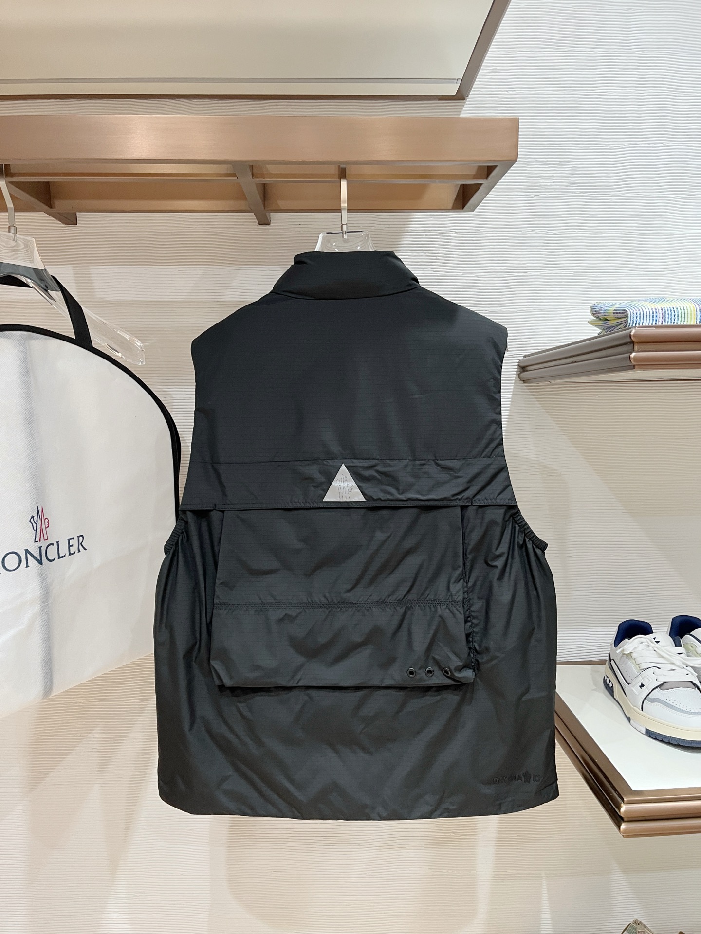 Moncler Down Vest Polyester Black S-m-l