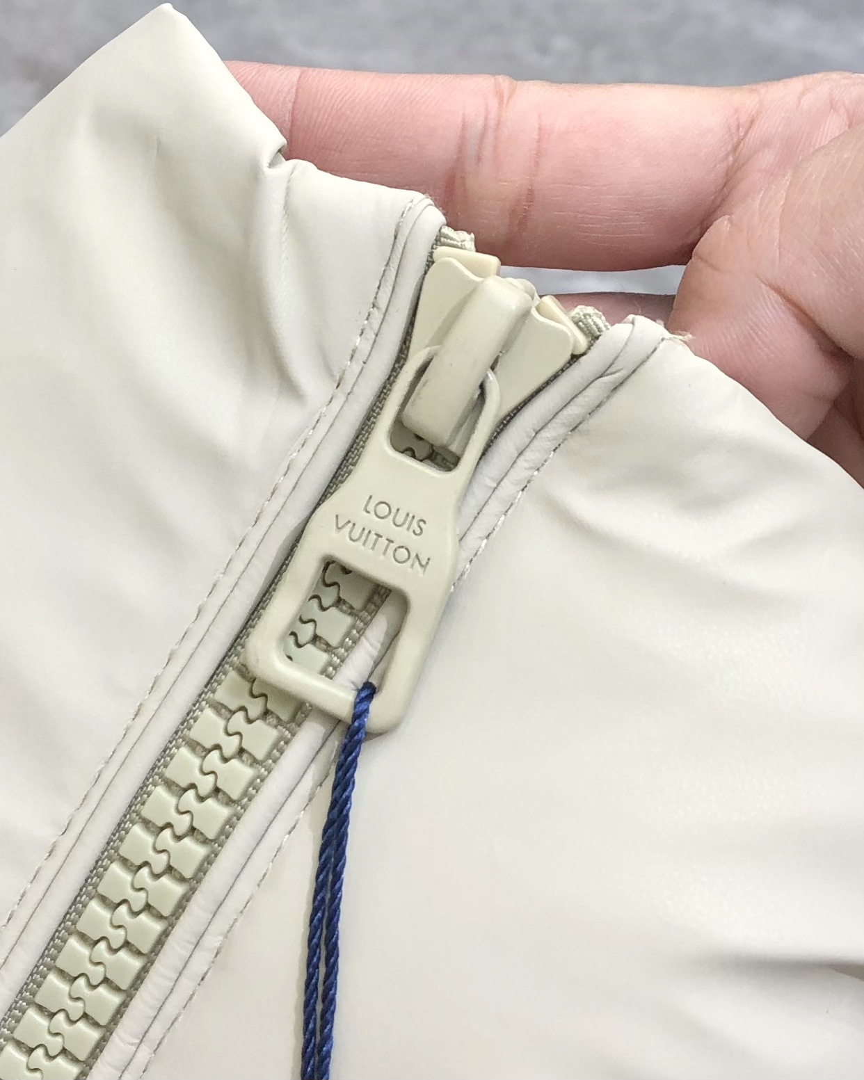Louis Vuitton Male Down Jacket White Duck Down M-l-xl