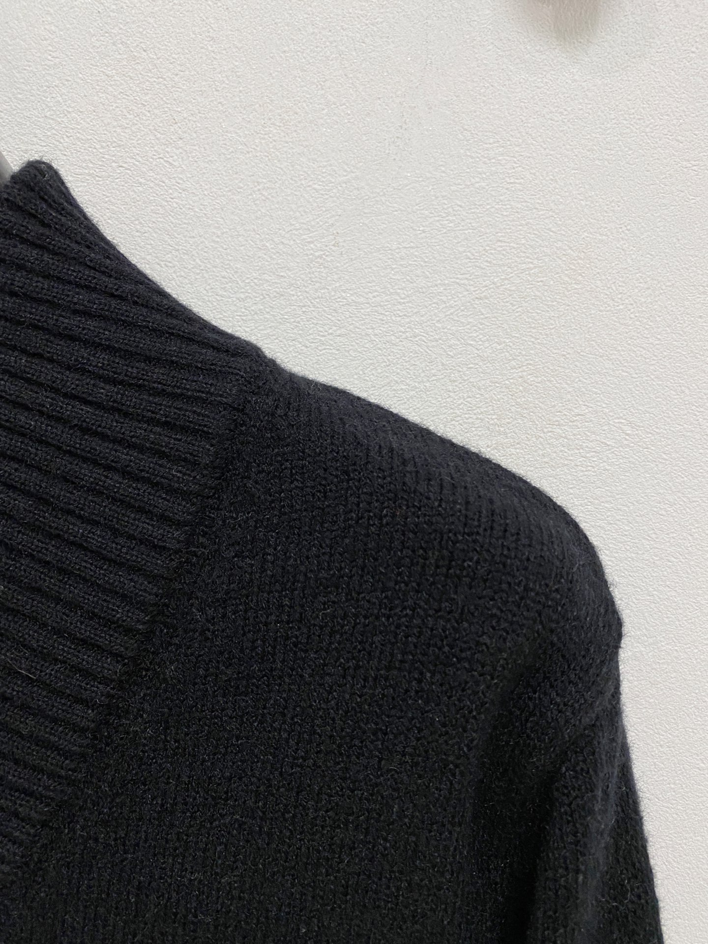 Louis Vuitton Male Basic Clothing Wool