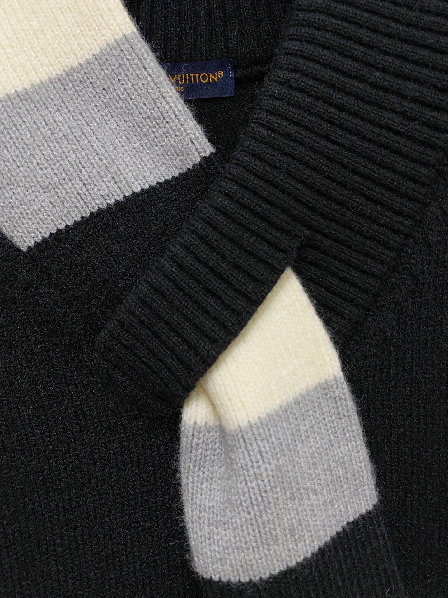 Louis Vuitton Male Basic Clothing Wool