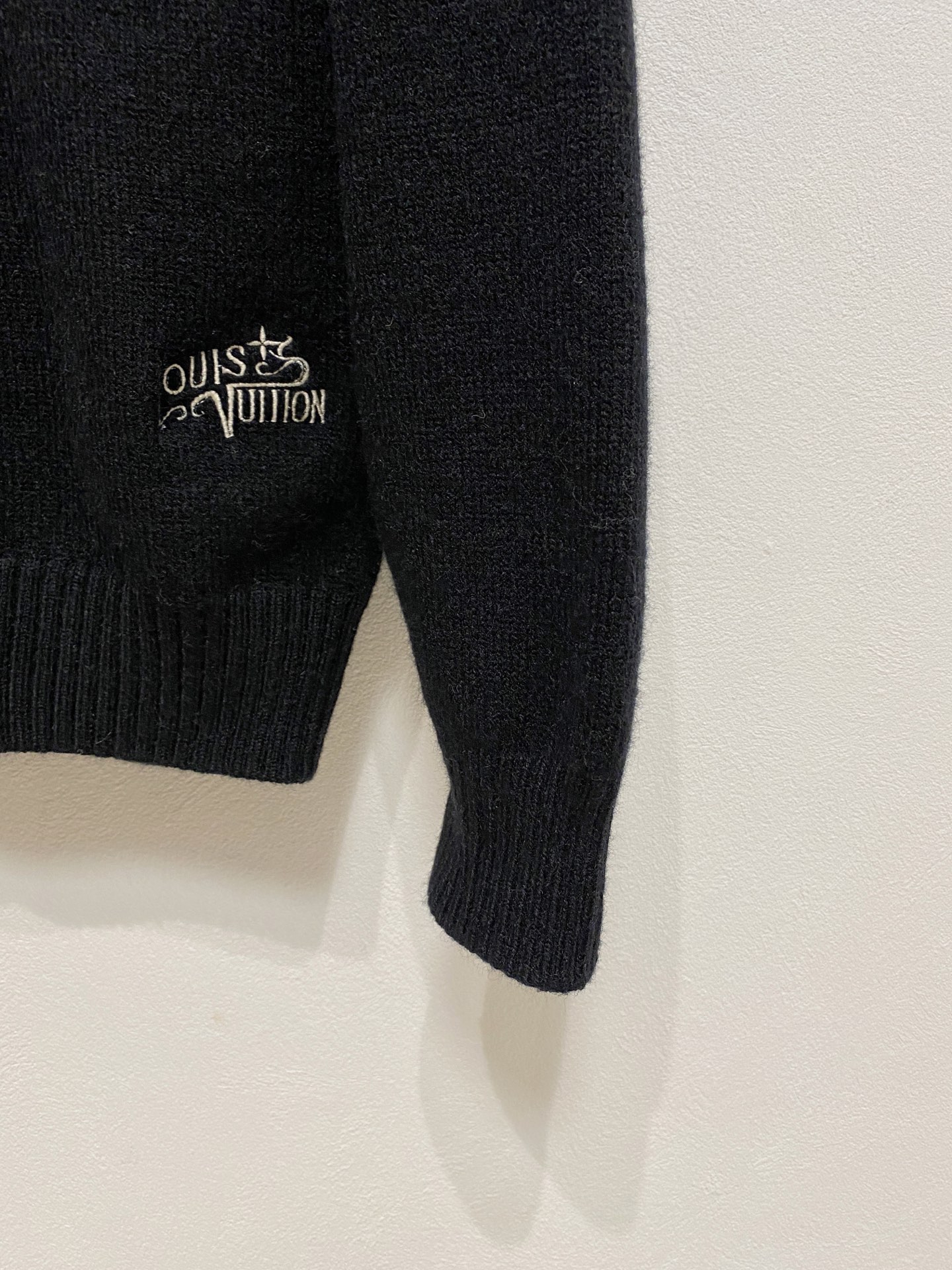 Louis Vuitton Male Basic Clothing Wool