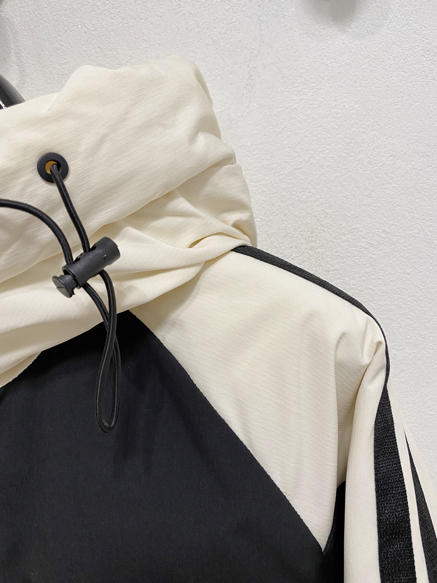 Prada Male Down Jacket White Duck Down Hooded M-l-xl