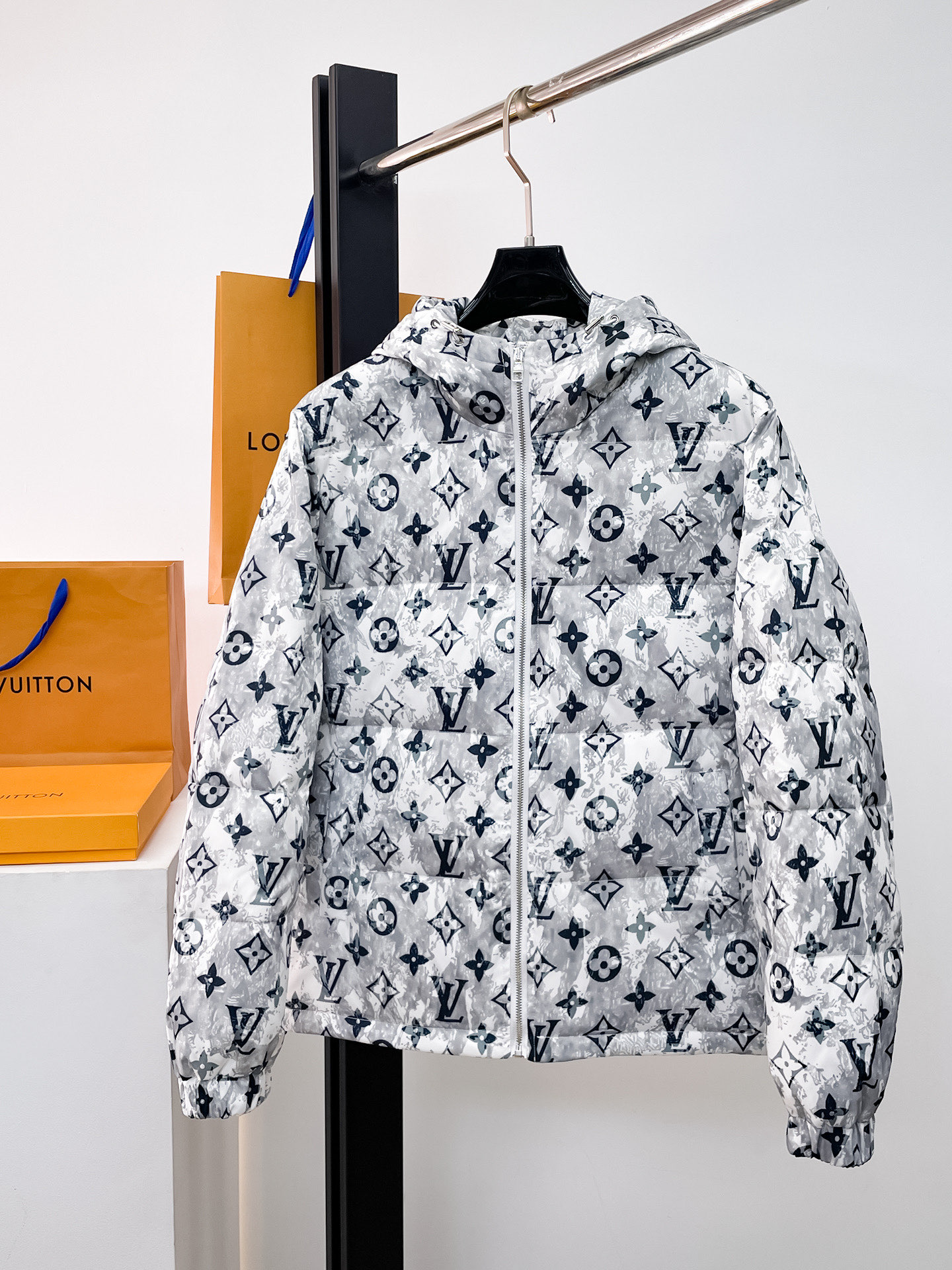 Louis Vuitton Down Jacket Goose Down M-l-xl