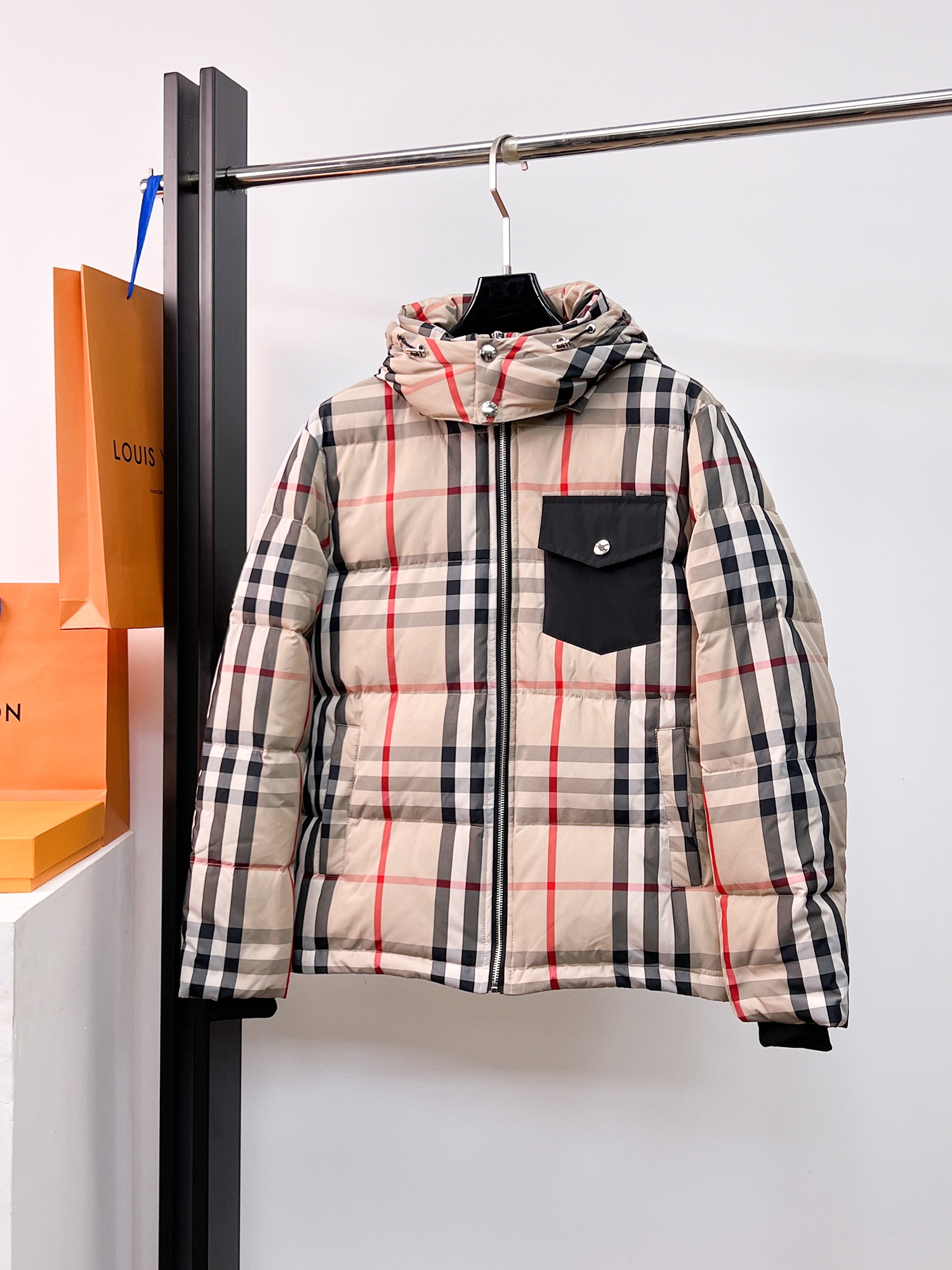 Burberry Down Jacket Goose Down M-l-xl