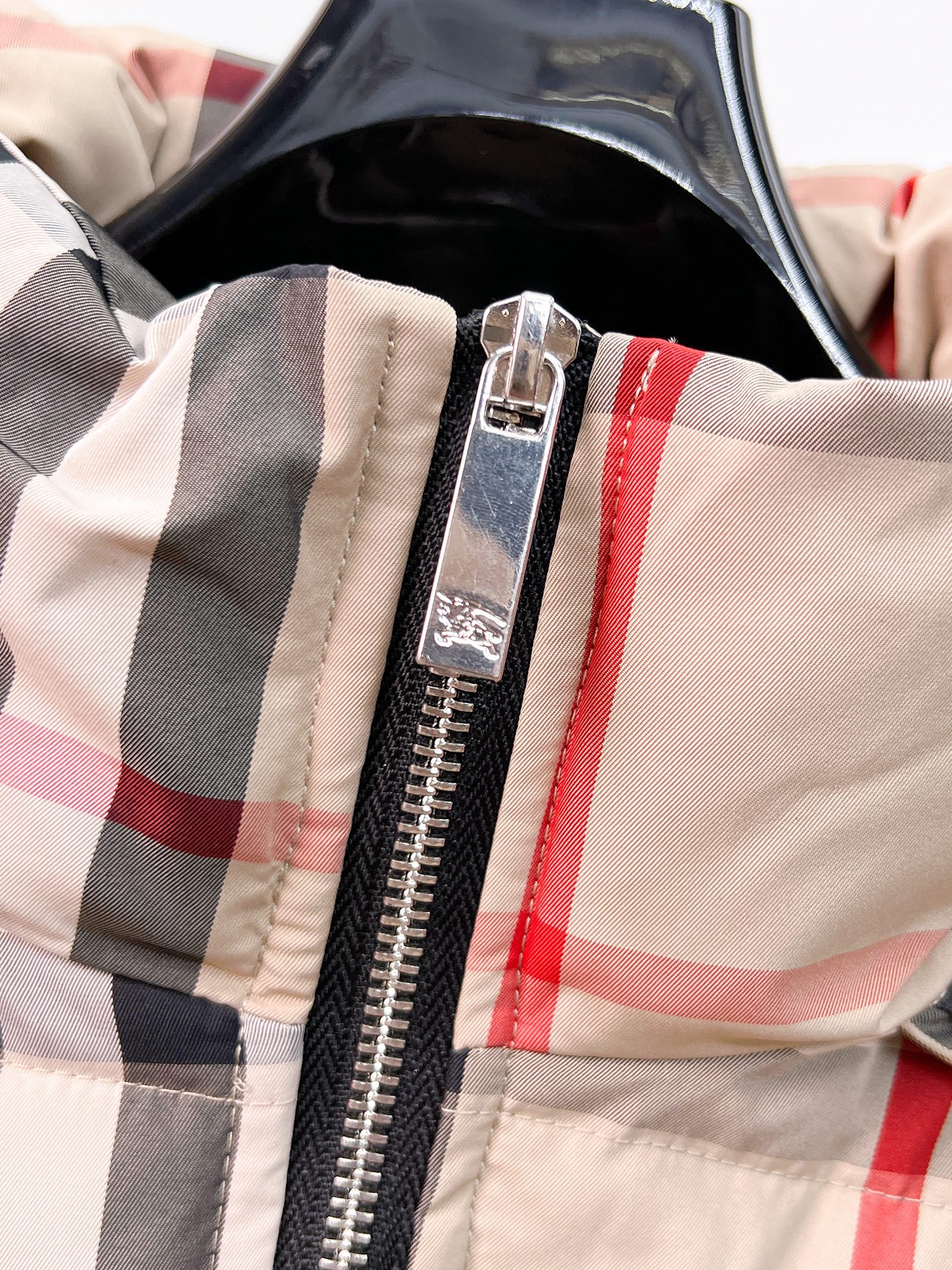 Burberry Down Jacket Goose Down M-l-xl