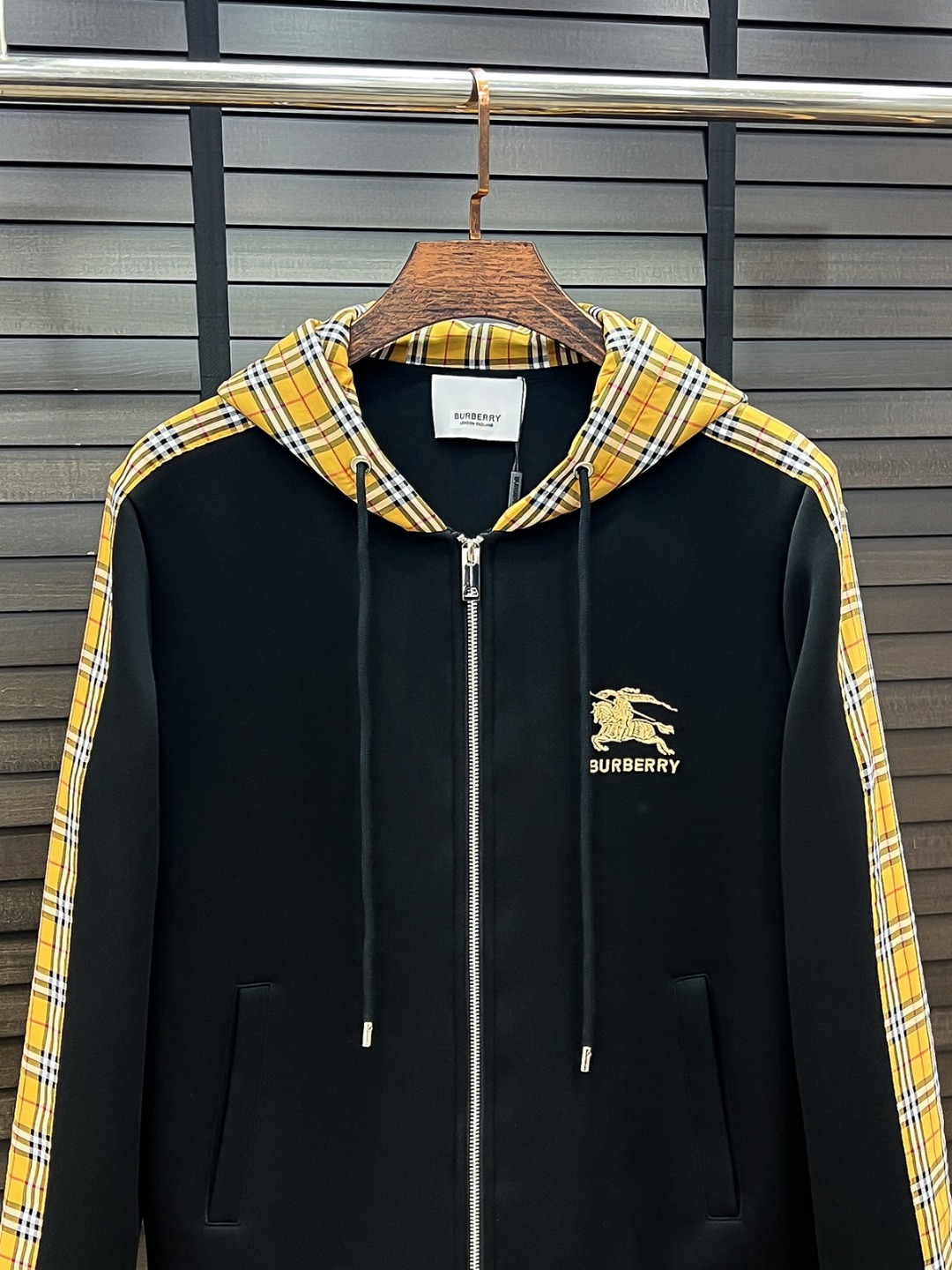 Burberry Couple Basic Clothing Black Couple Style M-l-xl