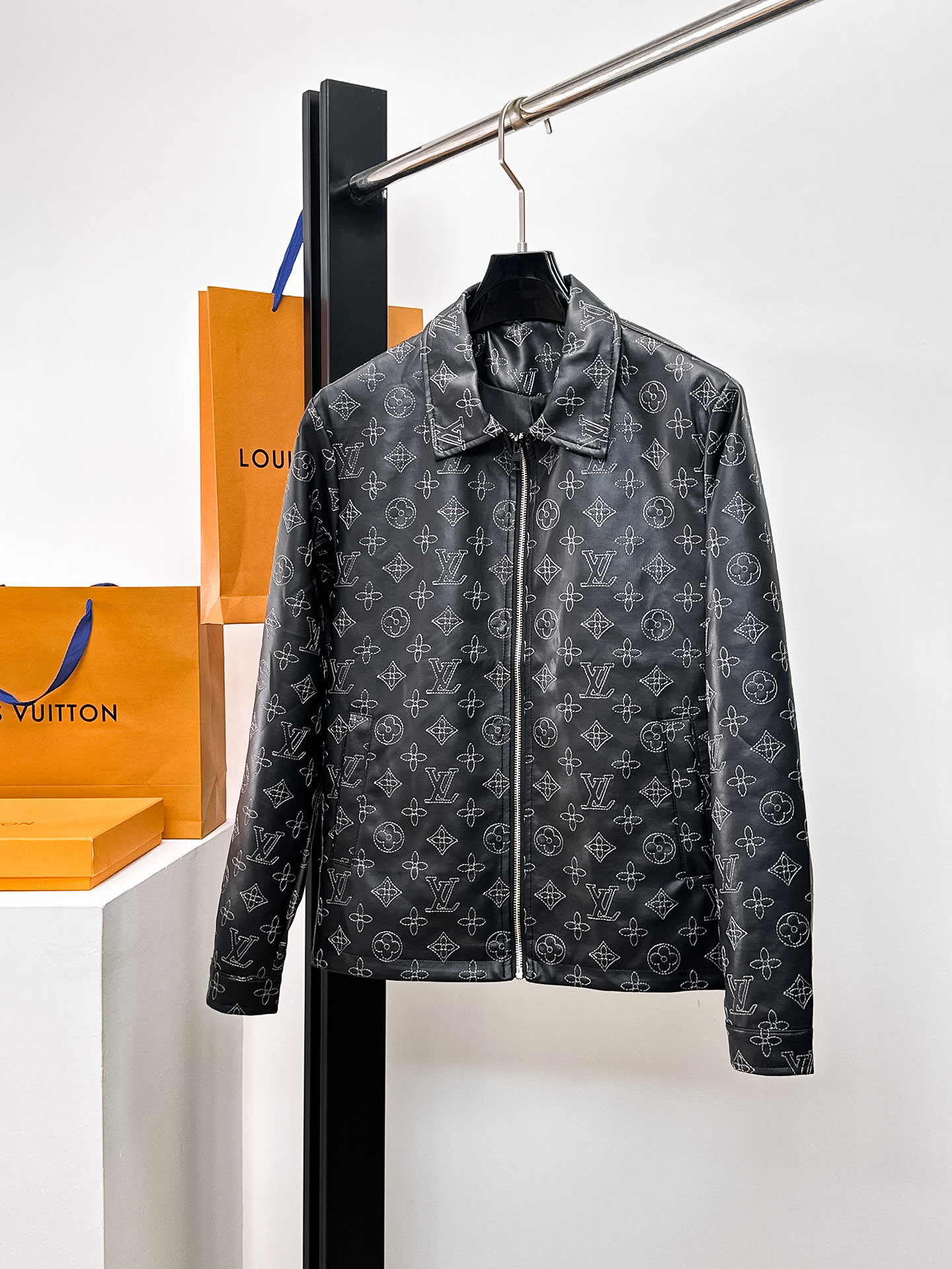Louis Vuitton Jacket Hooded M-l-xl