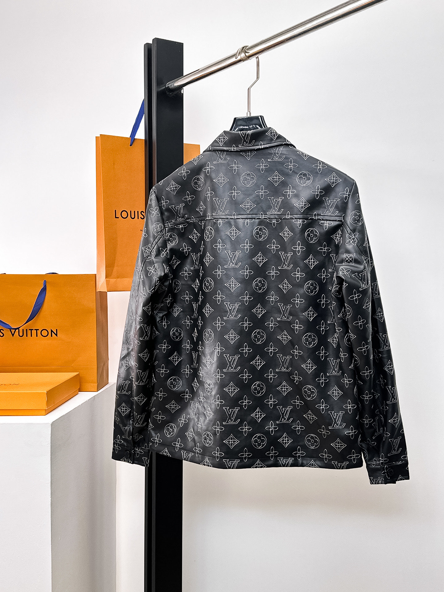 Louis Vuitton Jacket Hooded M-l-xl