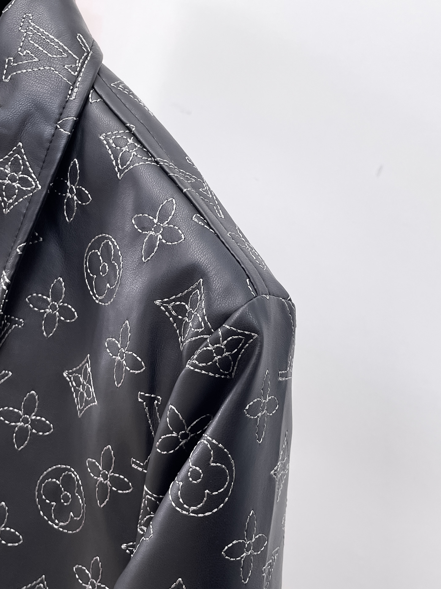 Louis Vuitton Jacket Hooded M-l-xl