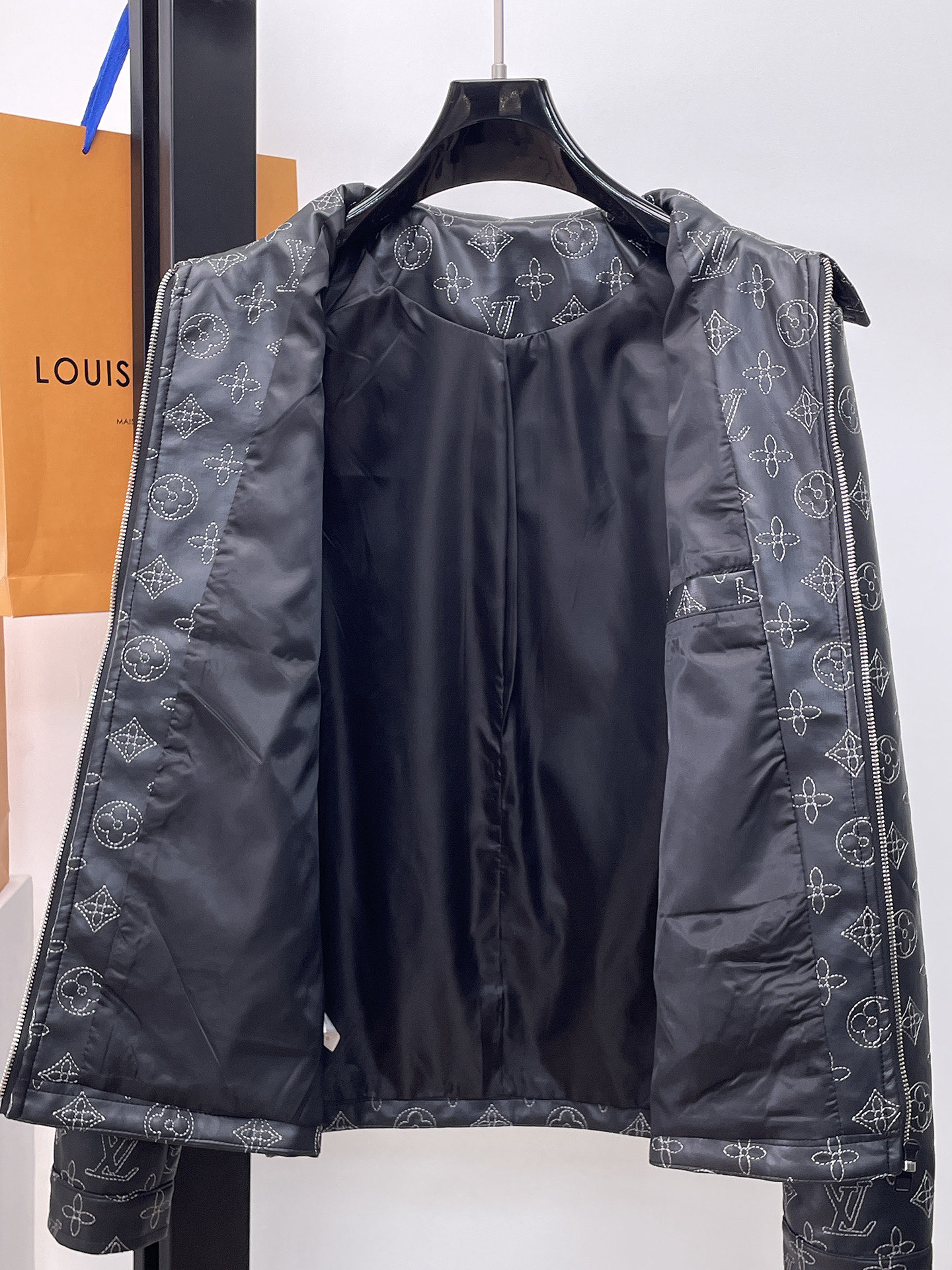 Louis Vuitton Jacket Hooded M-l-xl