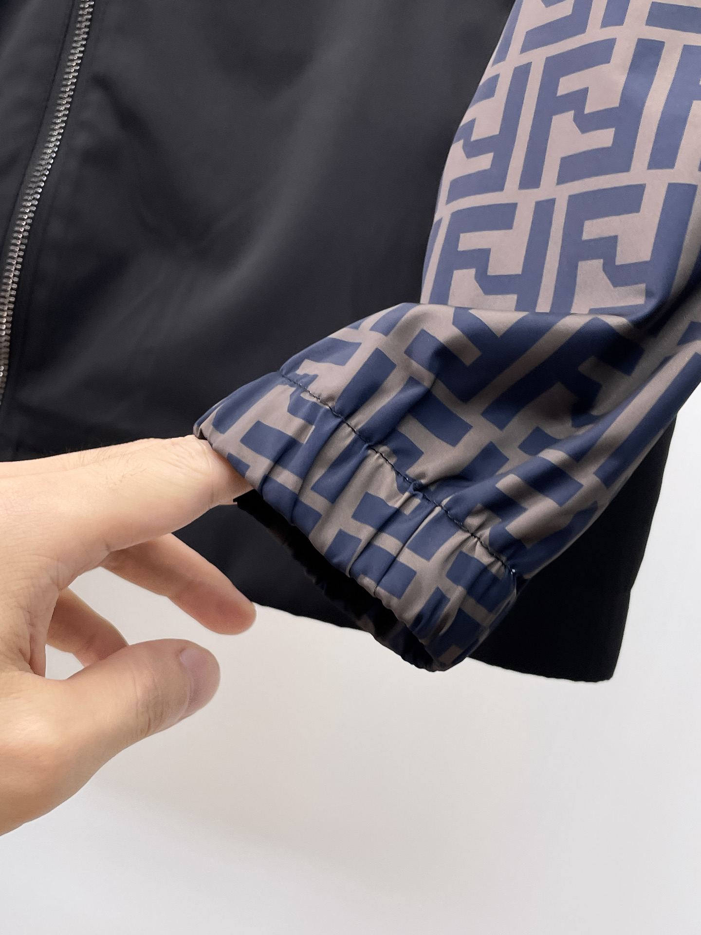 Fendi Jacket Hooded M-l-xl