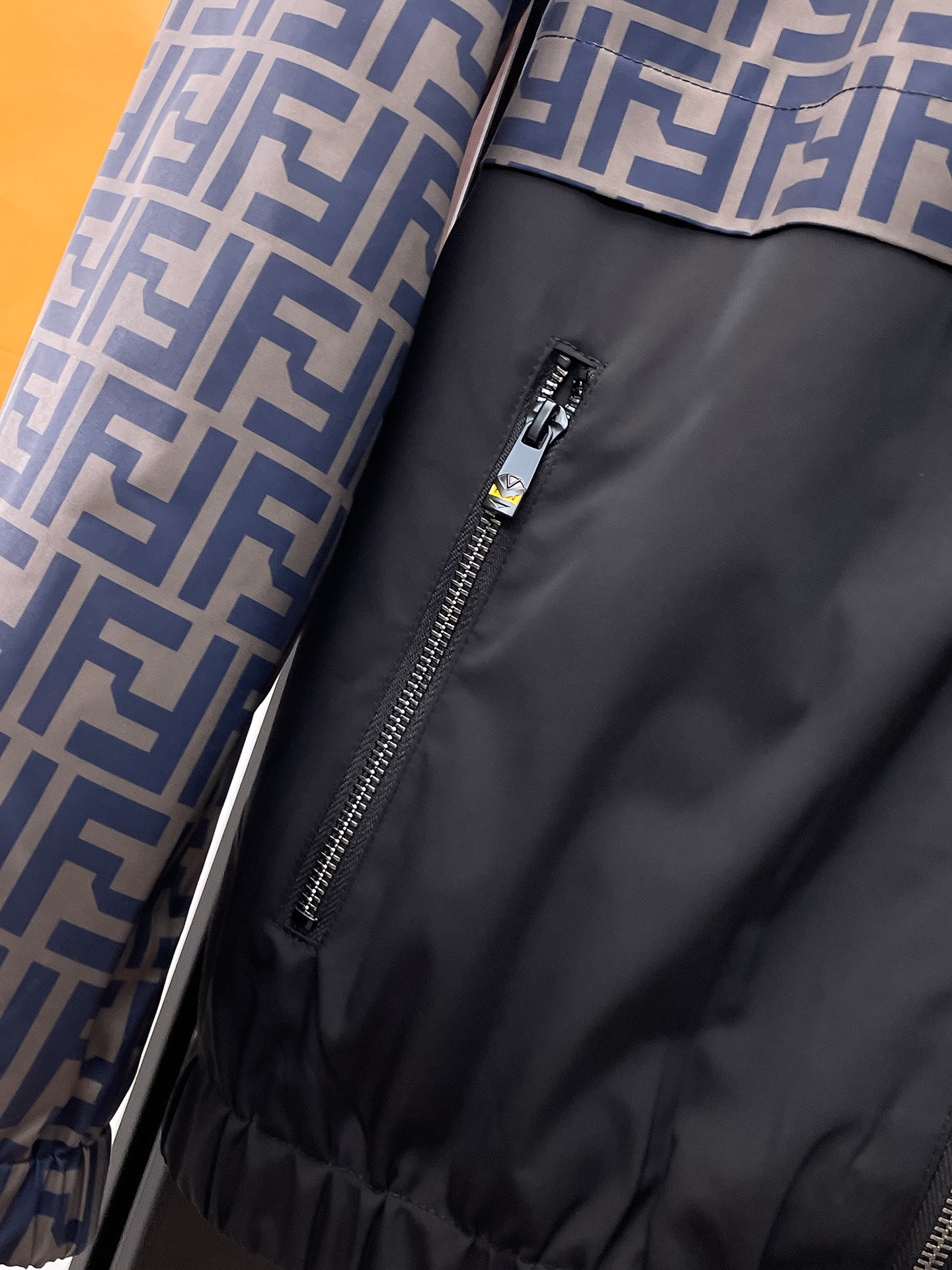 Fendi Jacket Hooded M-l-xl