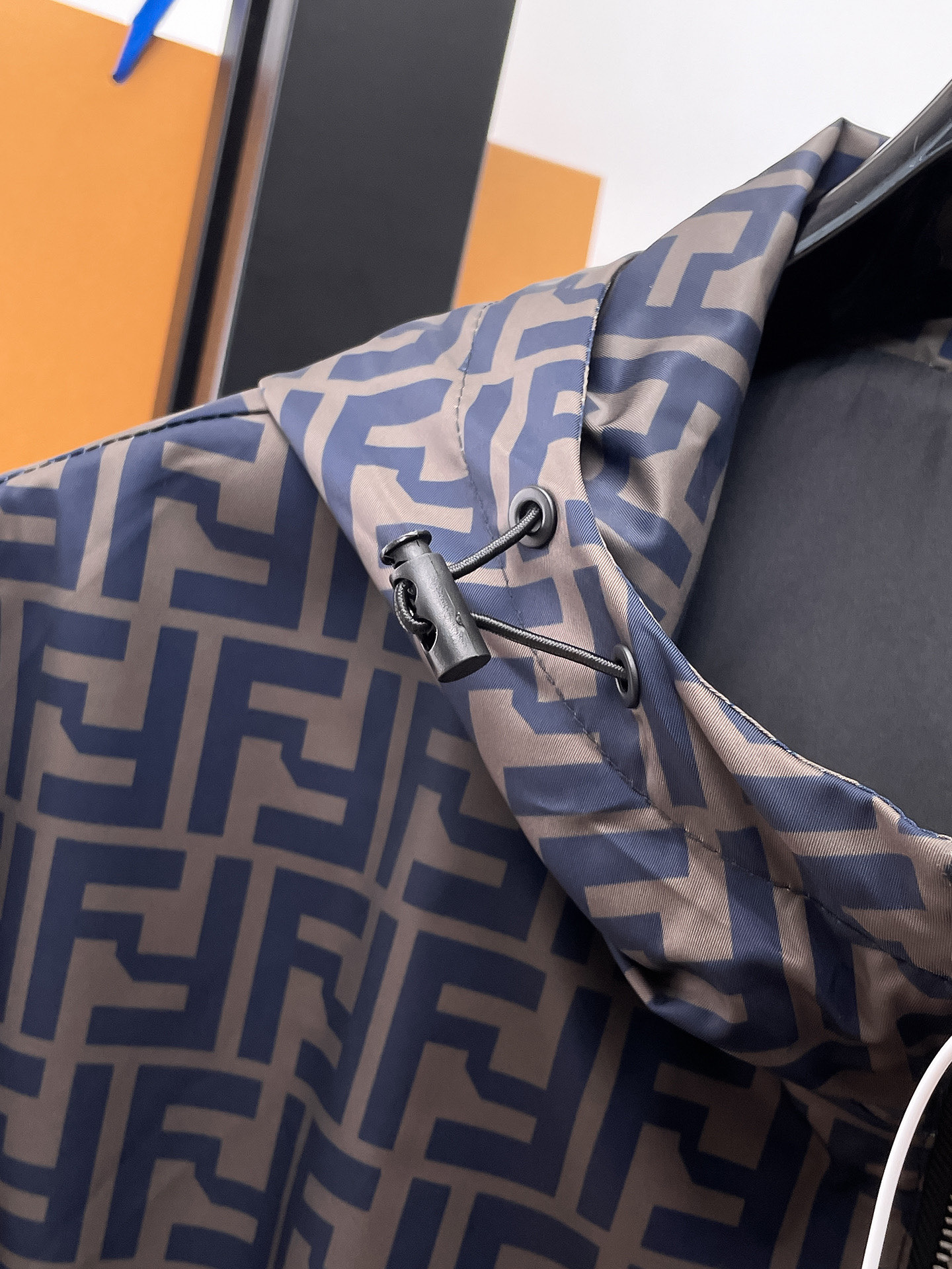 Fendi Jacket Hooded M-l-xl