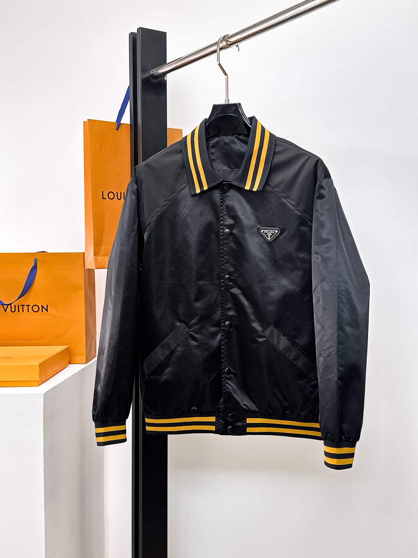 Prada Jacket Hooded M-l-xl