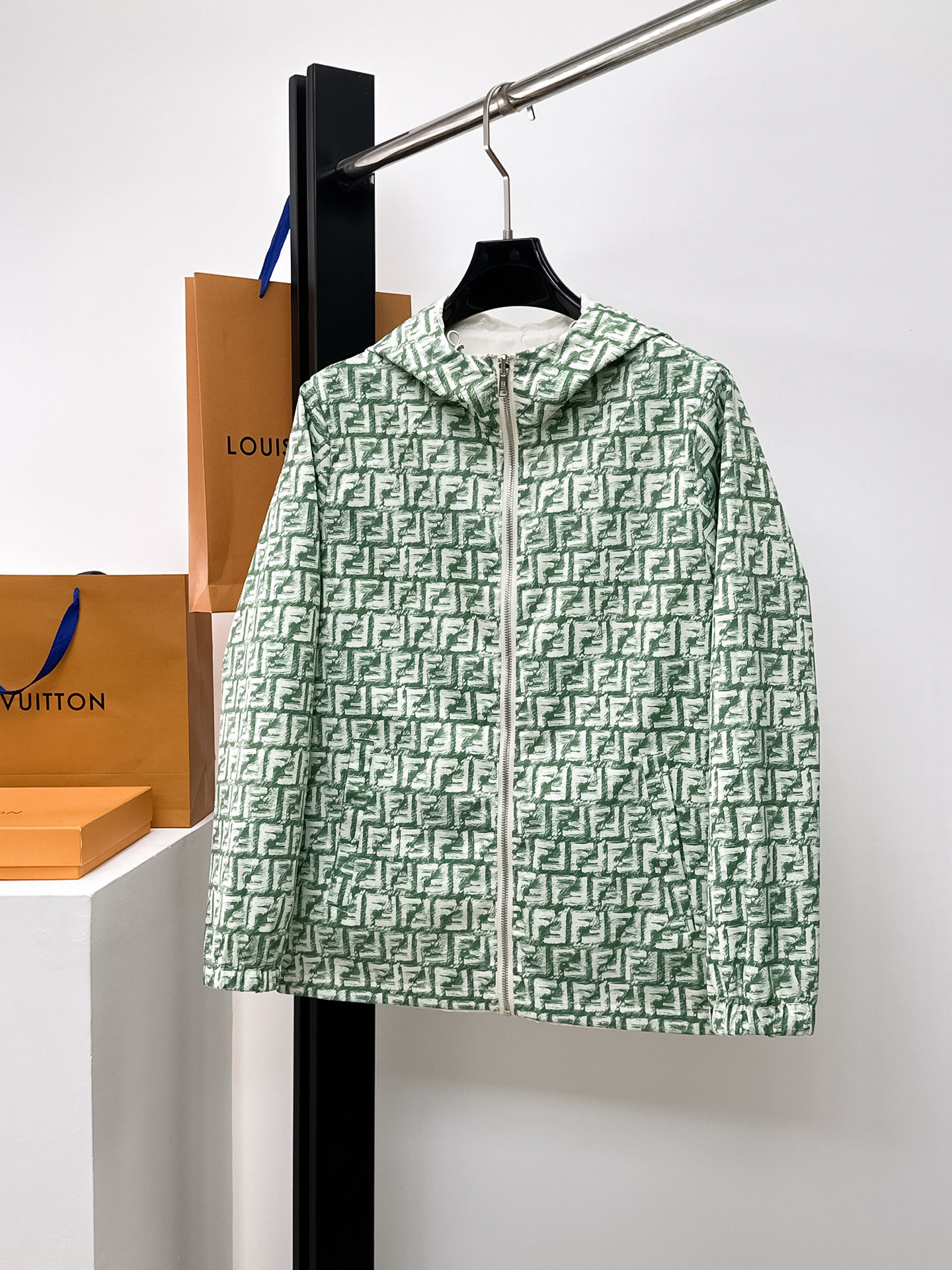 Fendi Jacket Hooded M-l-xl