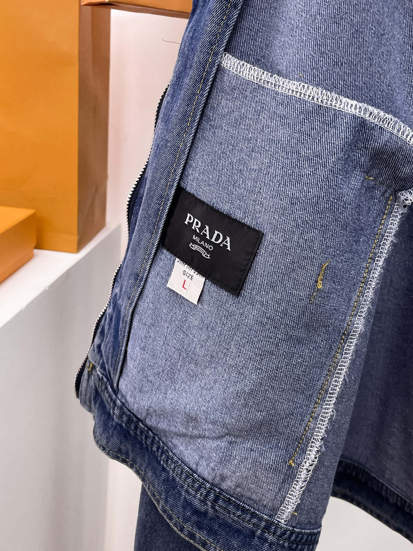 Prada Jacket Hooded M-l-xl