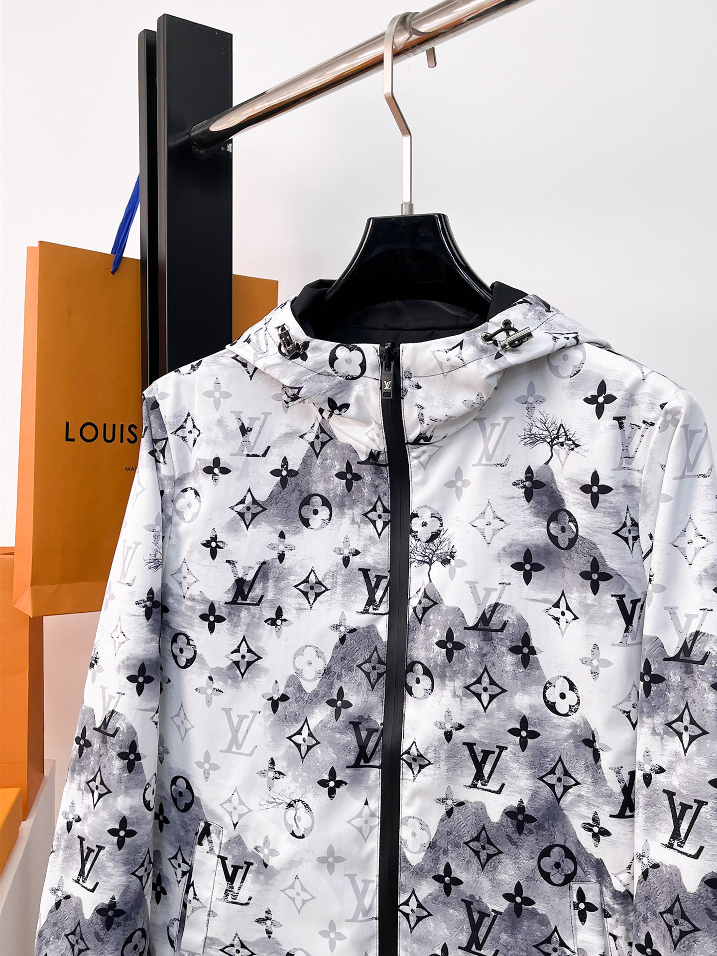 Louis Vuitton Jacket Hooded M-l-xl