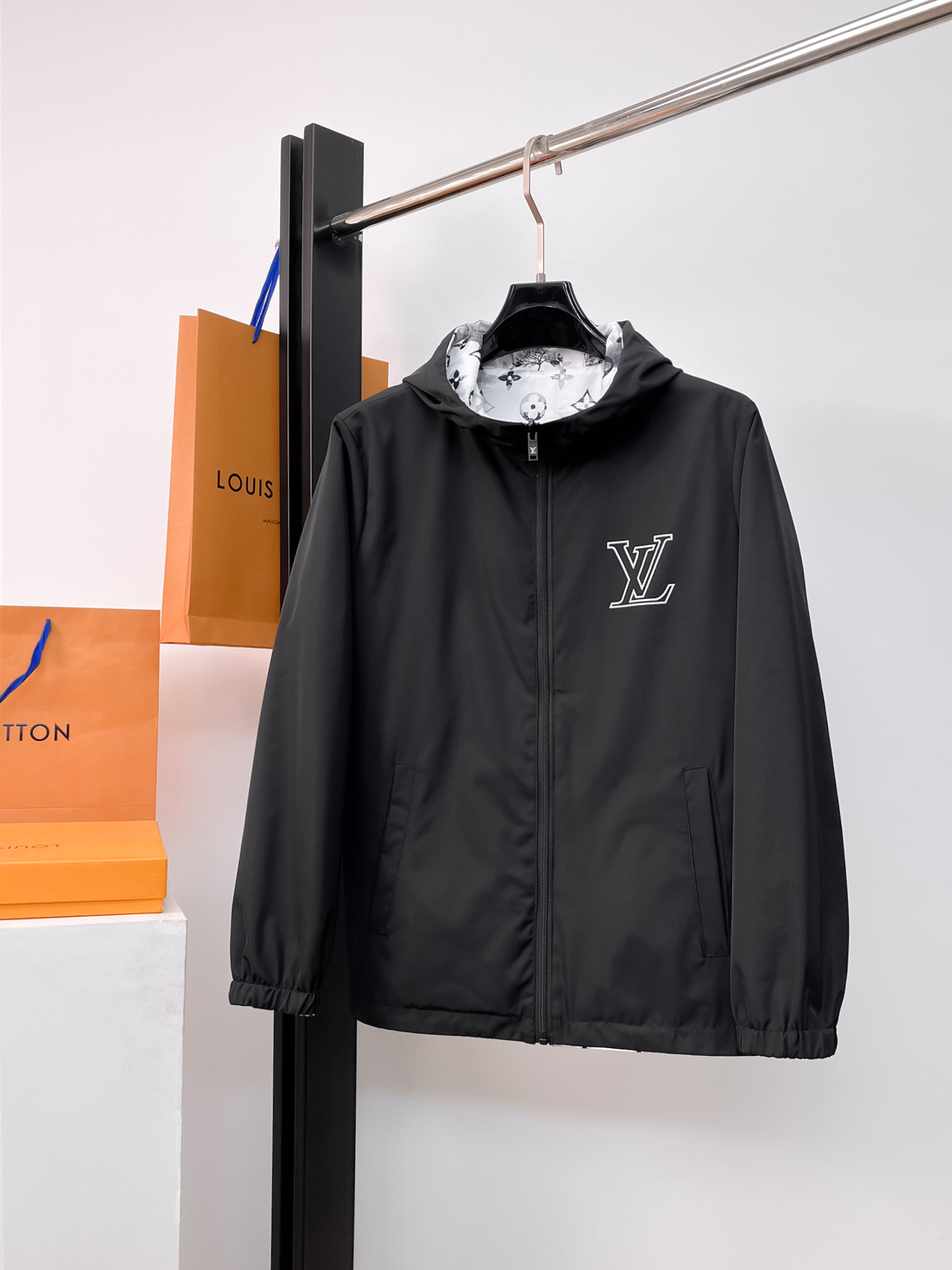 Louis Vuitton Jacket Hooded M-l-xl