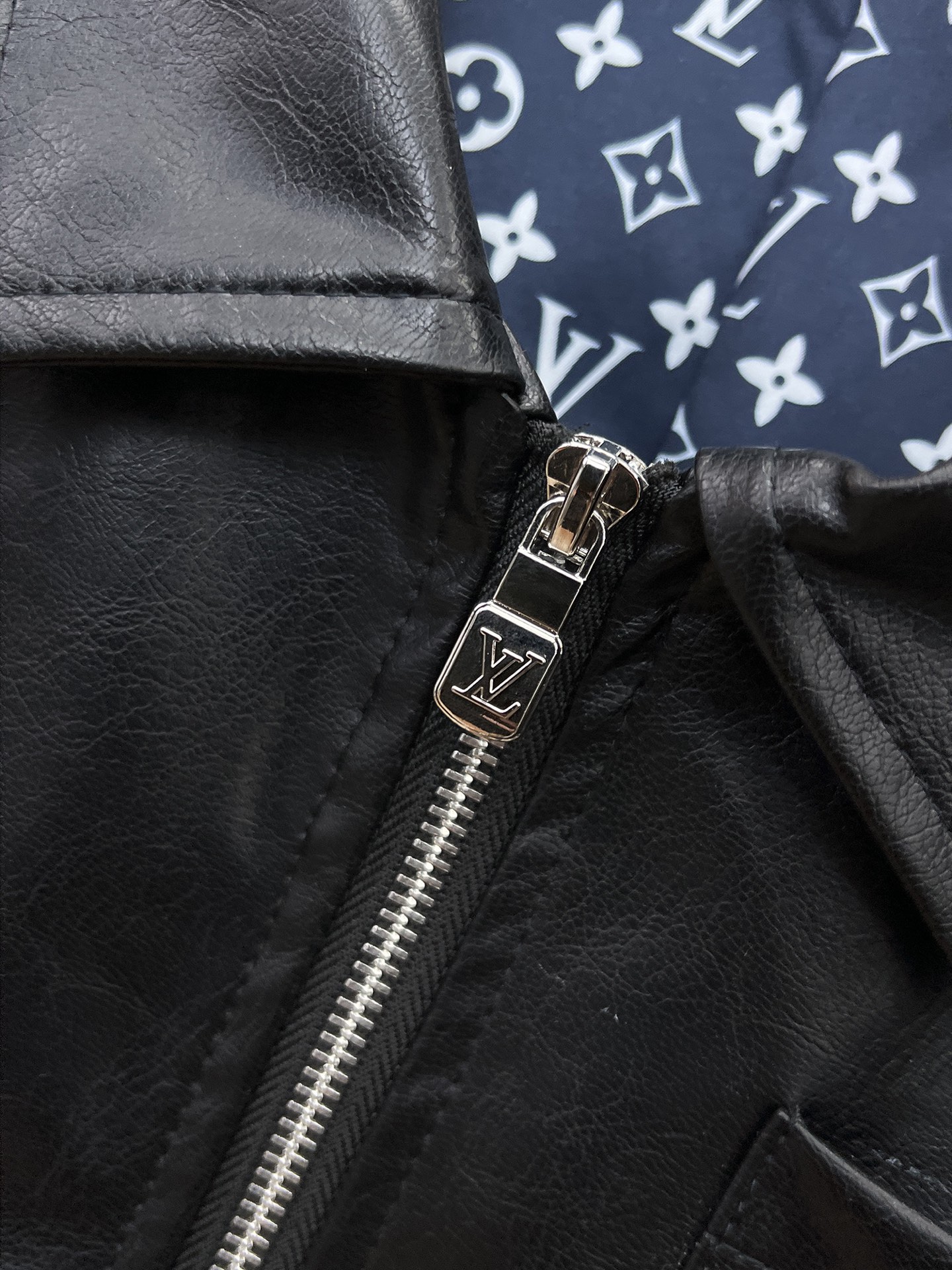 Louis Vuitton Jacket Hooded M-l-xl