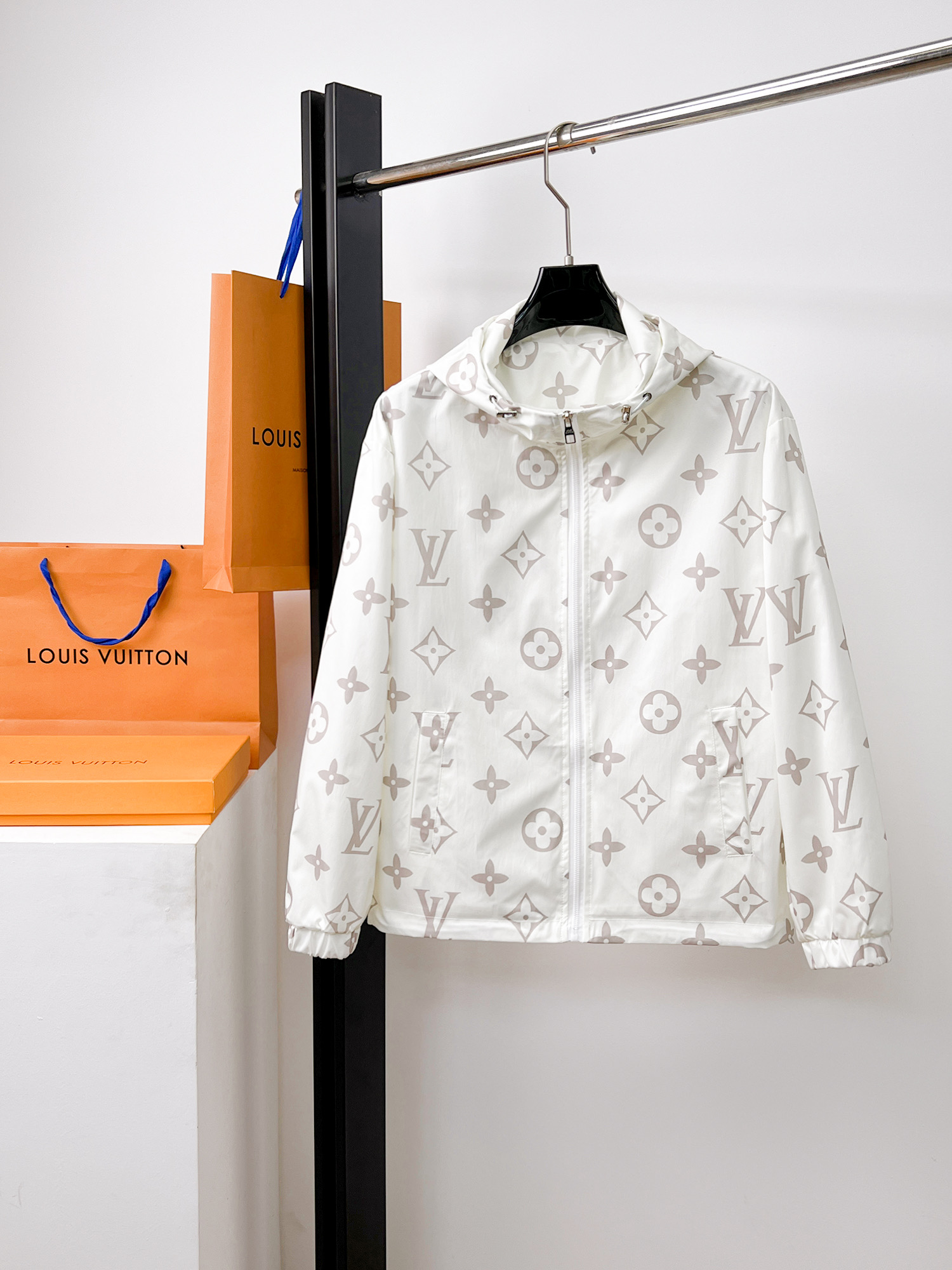 Louis Vuitton Jacket Hooded M-l-xl