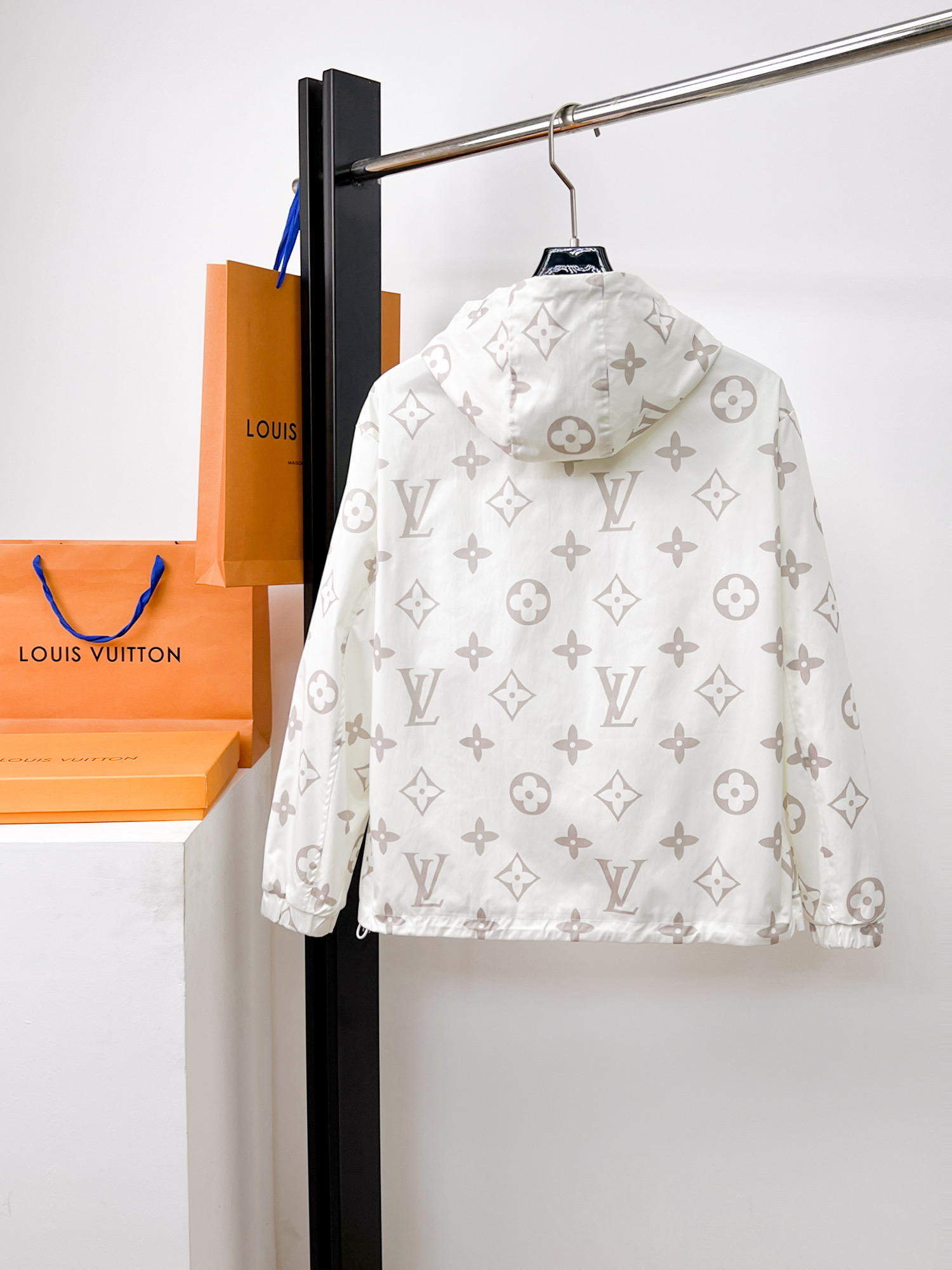 Louis Vuitton Jacket Hooded M-l-xl