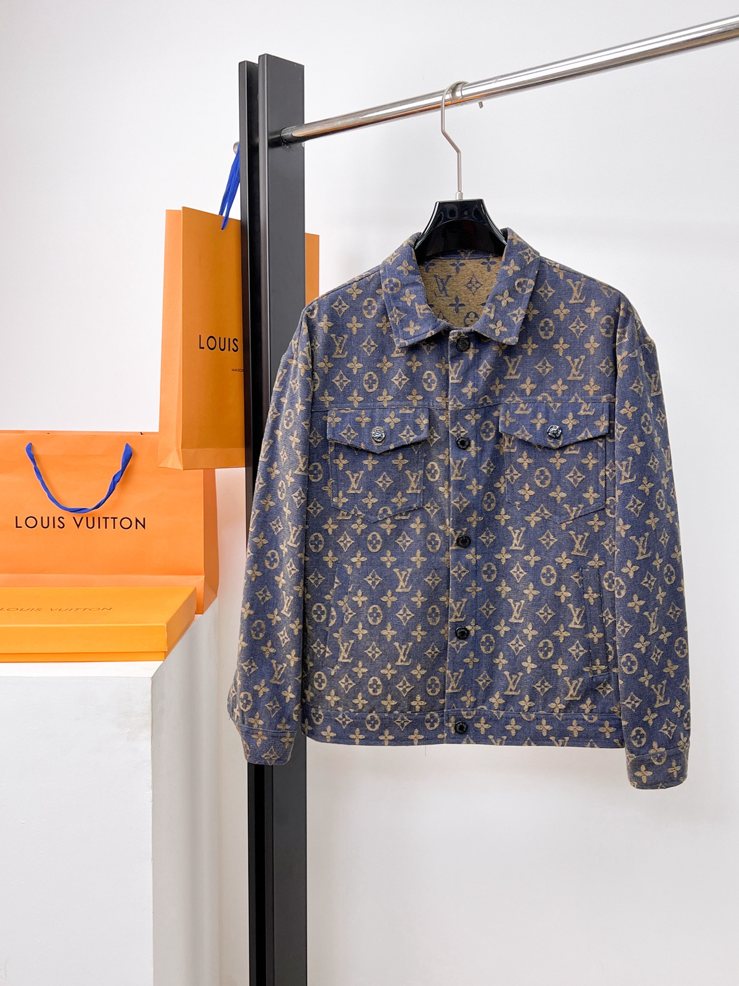 Louis Vuitton Jacket Hooded M-l-xl