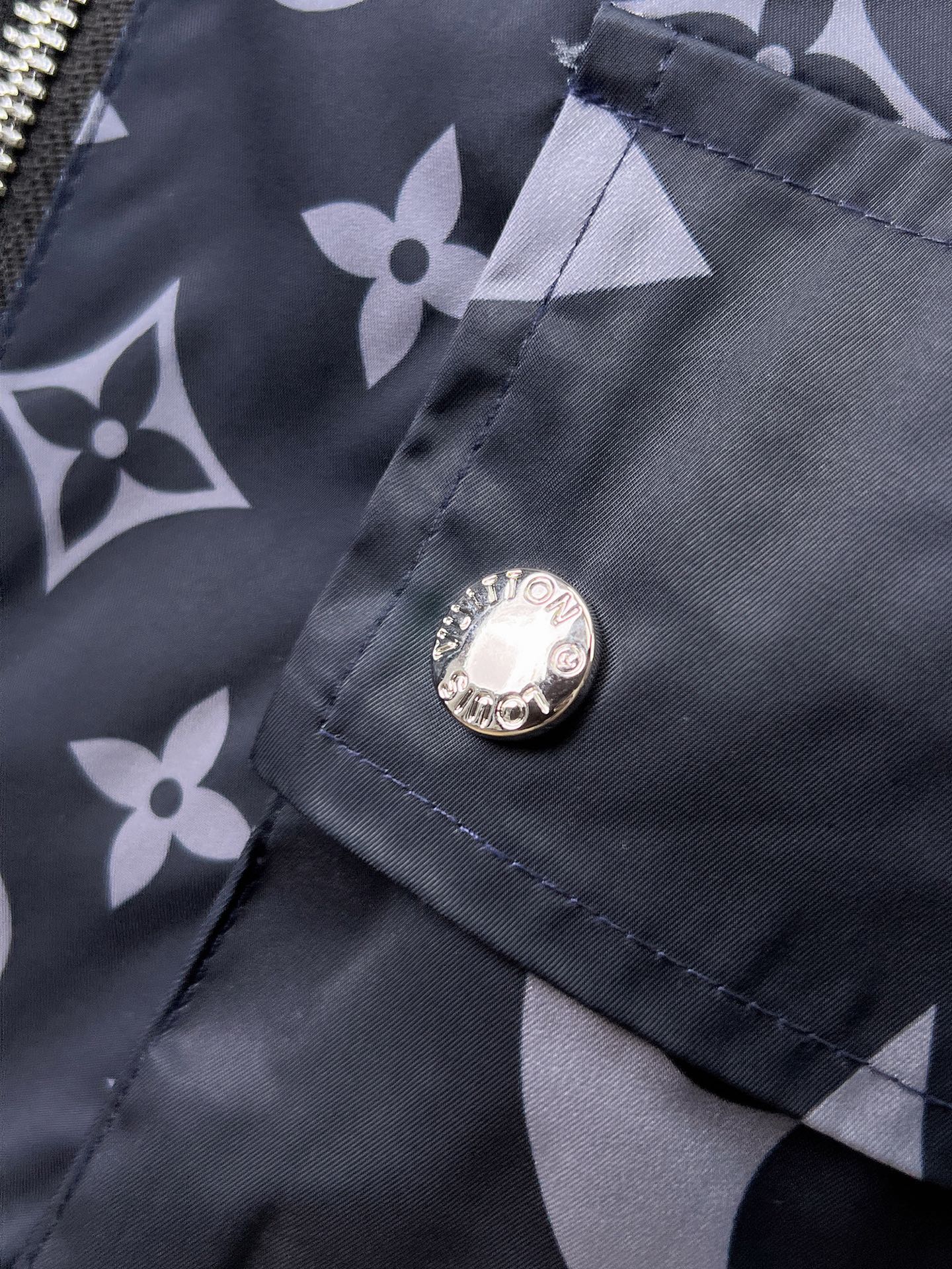 Louis Vuitton Jacket Hooded M-l-xl