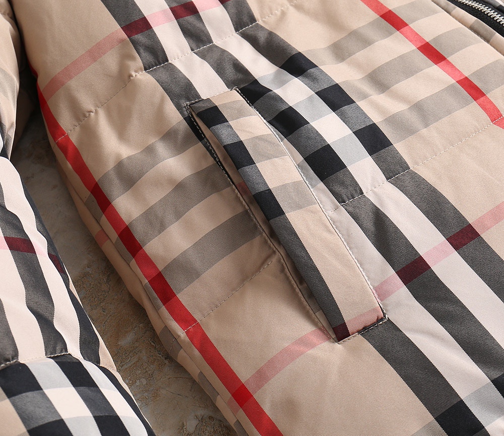 Burberry Couple Down Jacket Goose Down M-l-xl