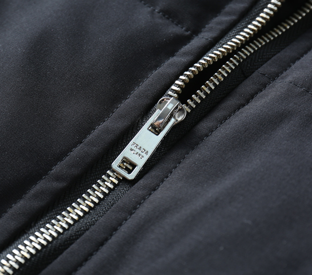 Prada Couple Down Jacket Goose Down M-l-xl