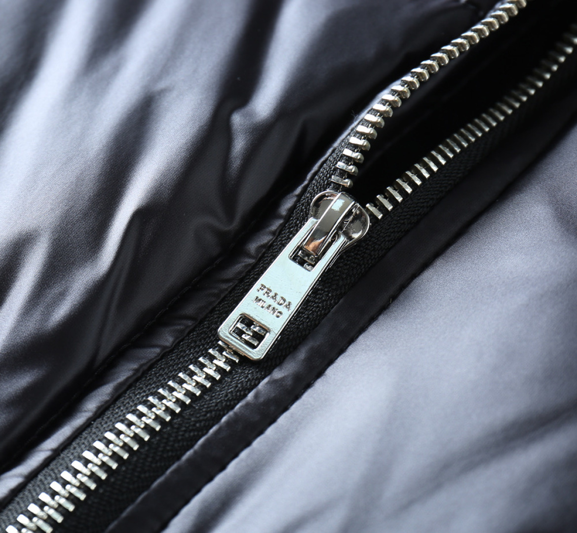 Prada Couple Down Jacket Goose Down M-l-xl