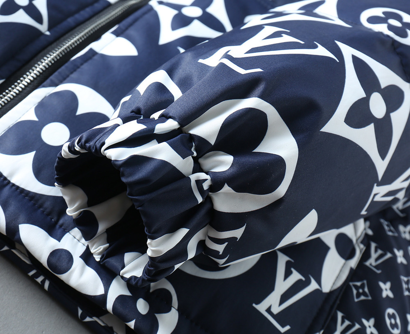 Louis Vuitton Couple Down Jacket Goose Down M-l-xl