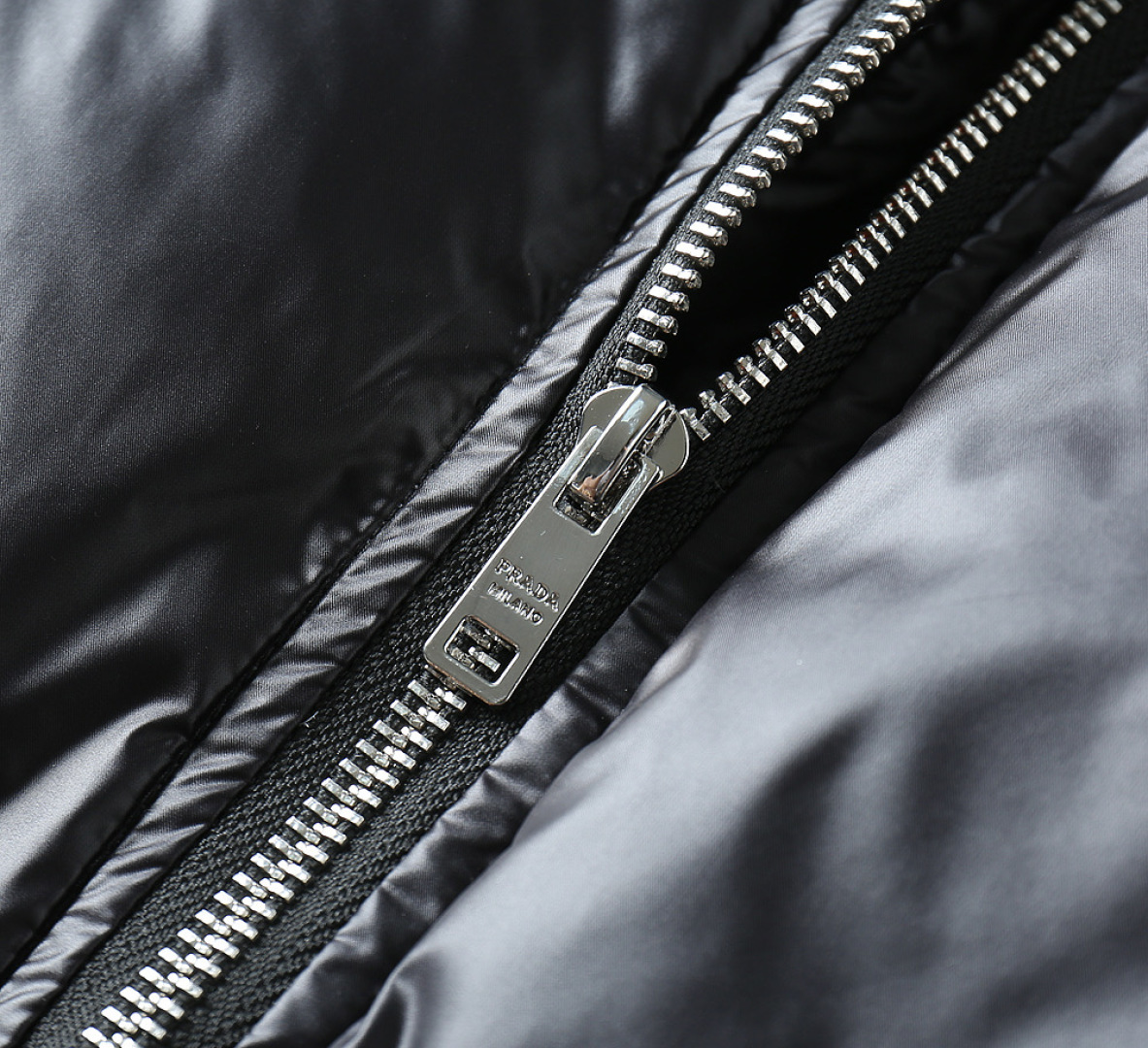 Prada Couple Down Jacket Goose Down M-l-xl