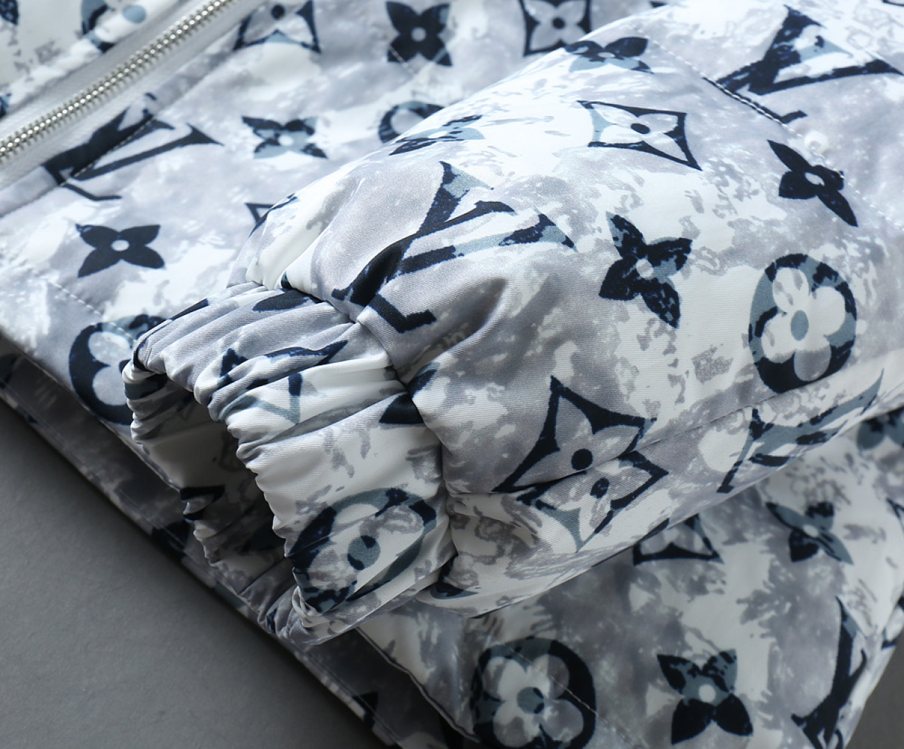 Louis Vuitton Couple Down Jacket Goose Down M-l-xl